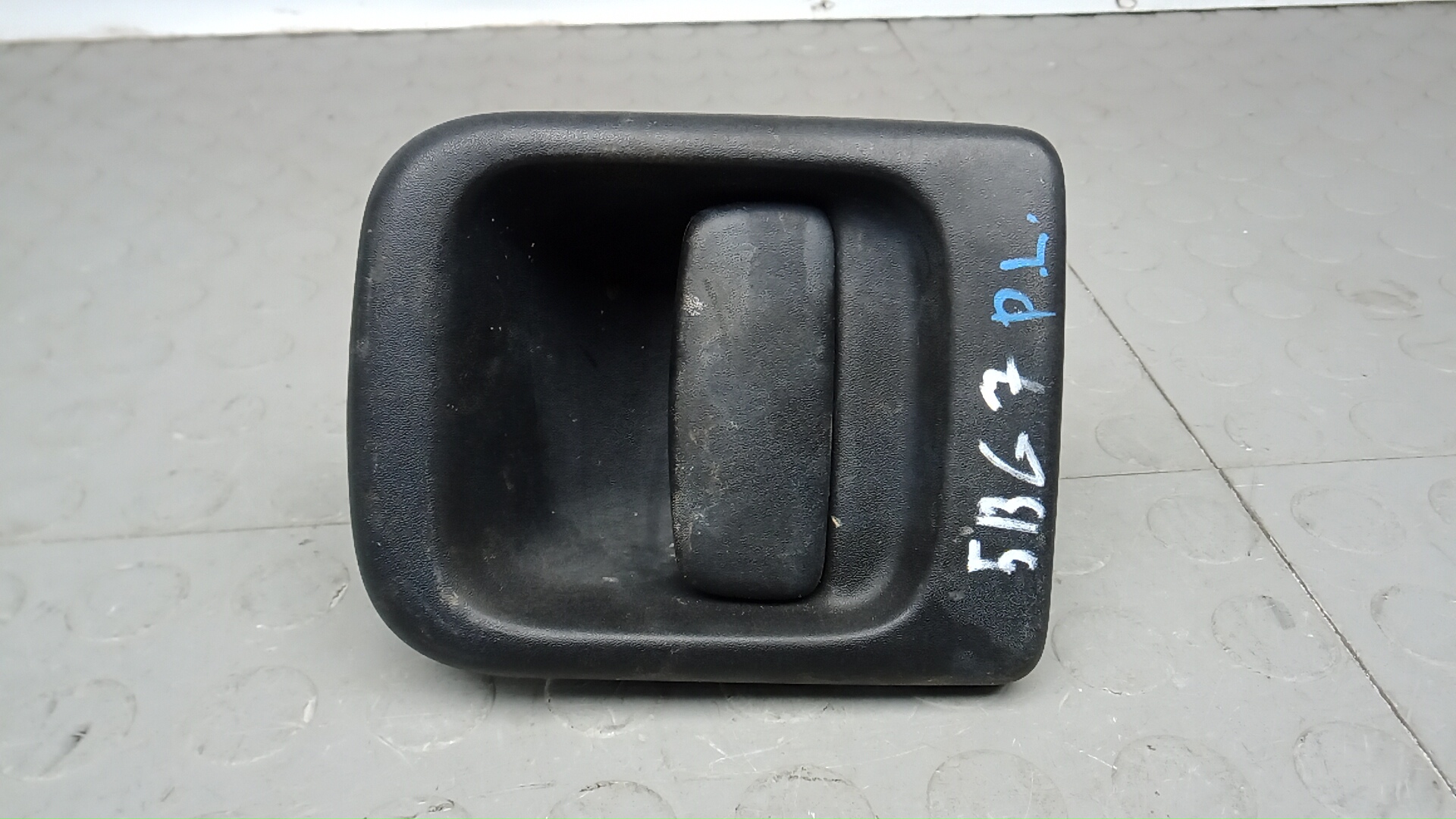 Ручка наружная передняя левая Renault Master 2