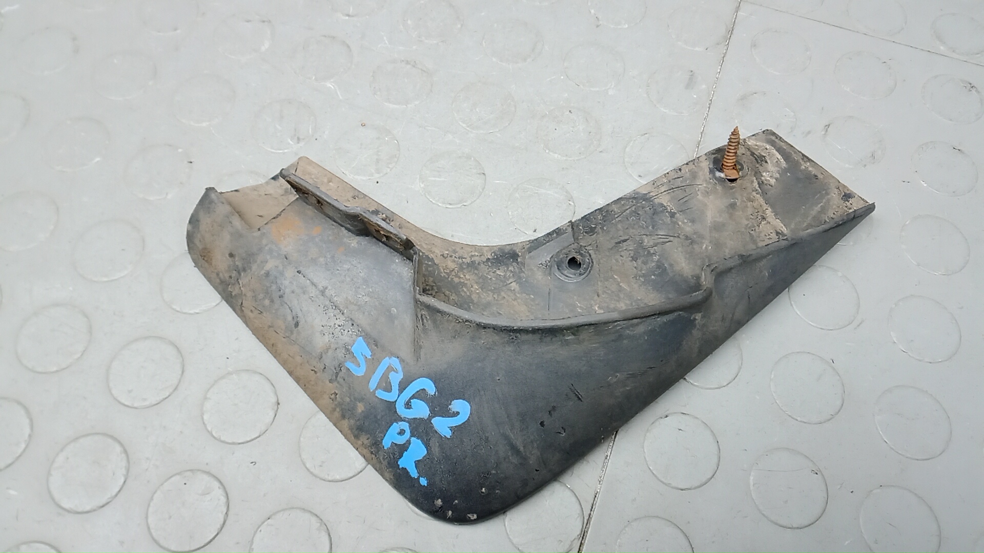 Брызговик Kia Sorento 1