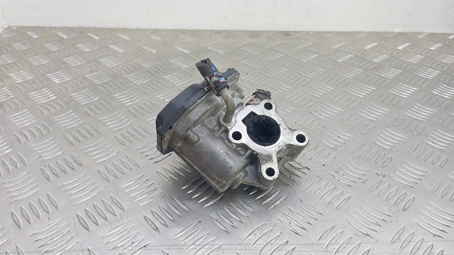 Клапан EGR дизельный Toyota Auris