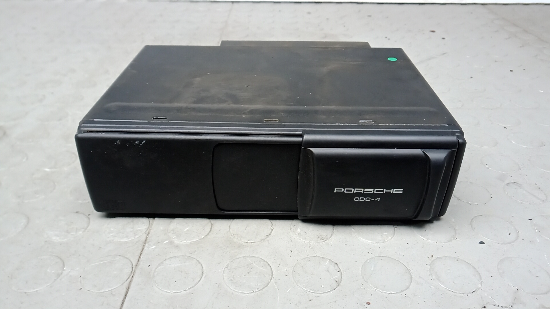 CD-чейнджер Porsche Cayenne 1