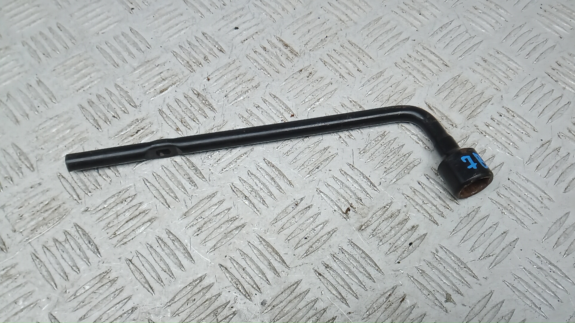 Ключ колесный Hyundai i40