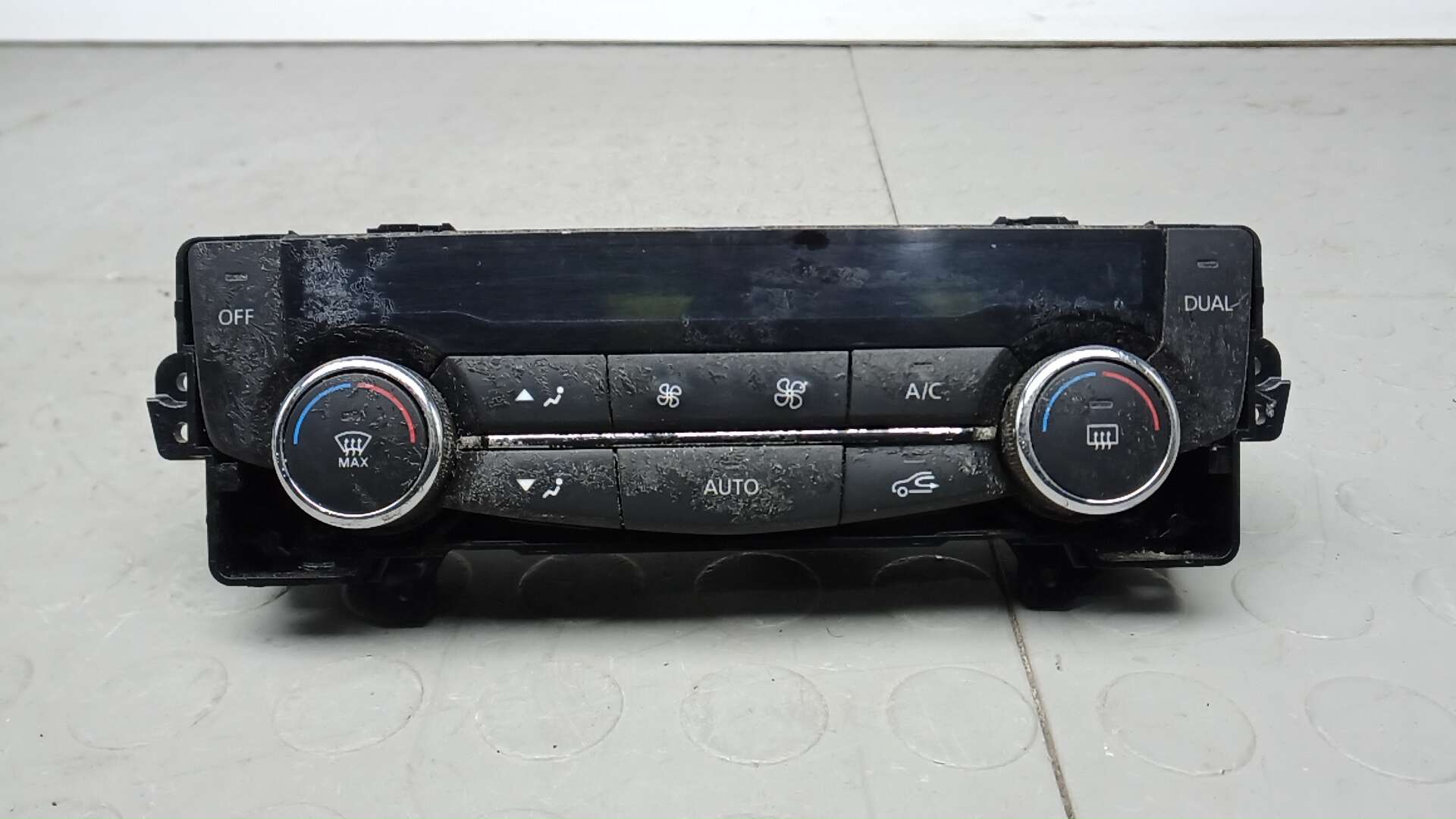 Блок управления печки и климат-контроля Renault Kadjar 1