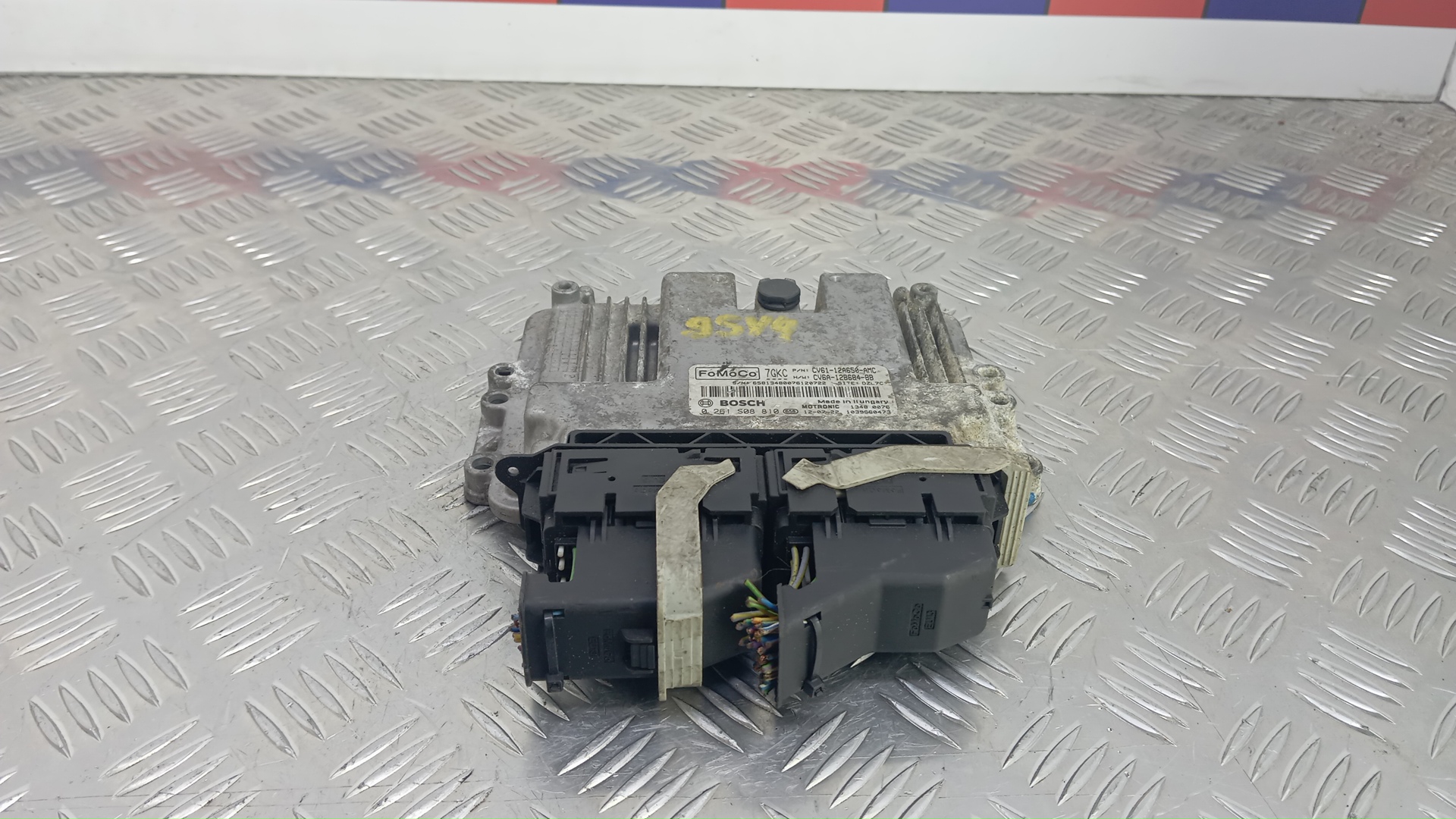 Блок управления двс Ford Focus