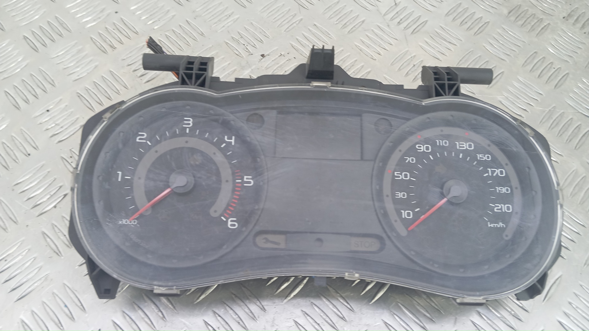 Щиток приборов Renault Clio 3