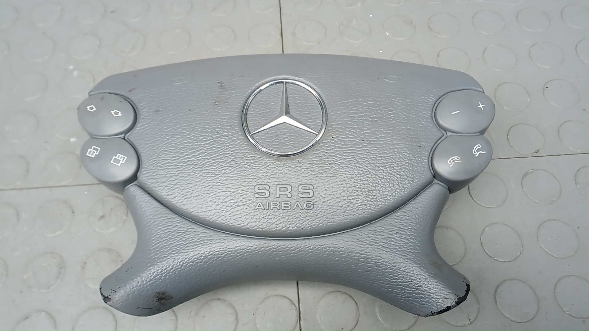 Подушка безопасности водителя Mercedes-Benz CLK C209