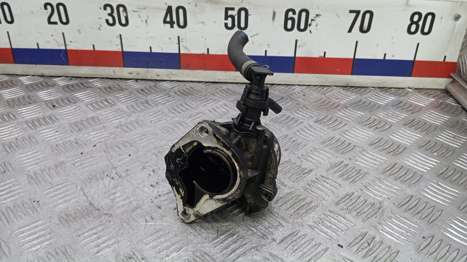 Насос вакуумный Nissan Qashqai