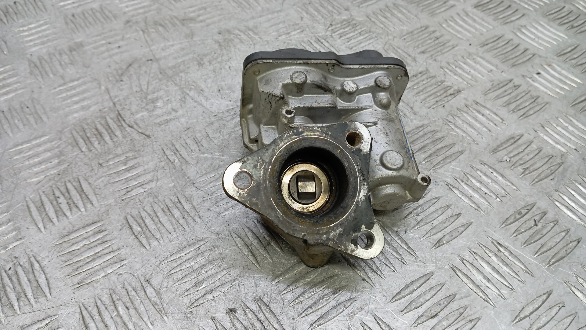 Клапан EGR дизельный Renault Kadjar