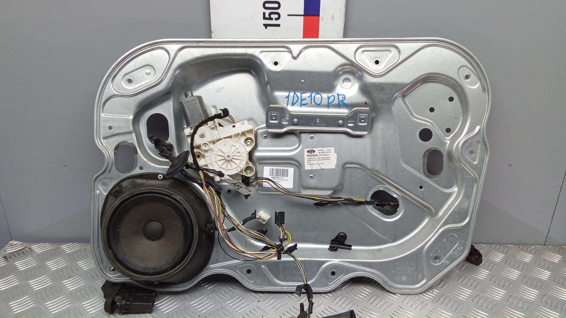Стеклоподъемник передний правый Ford Focus 2