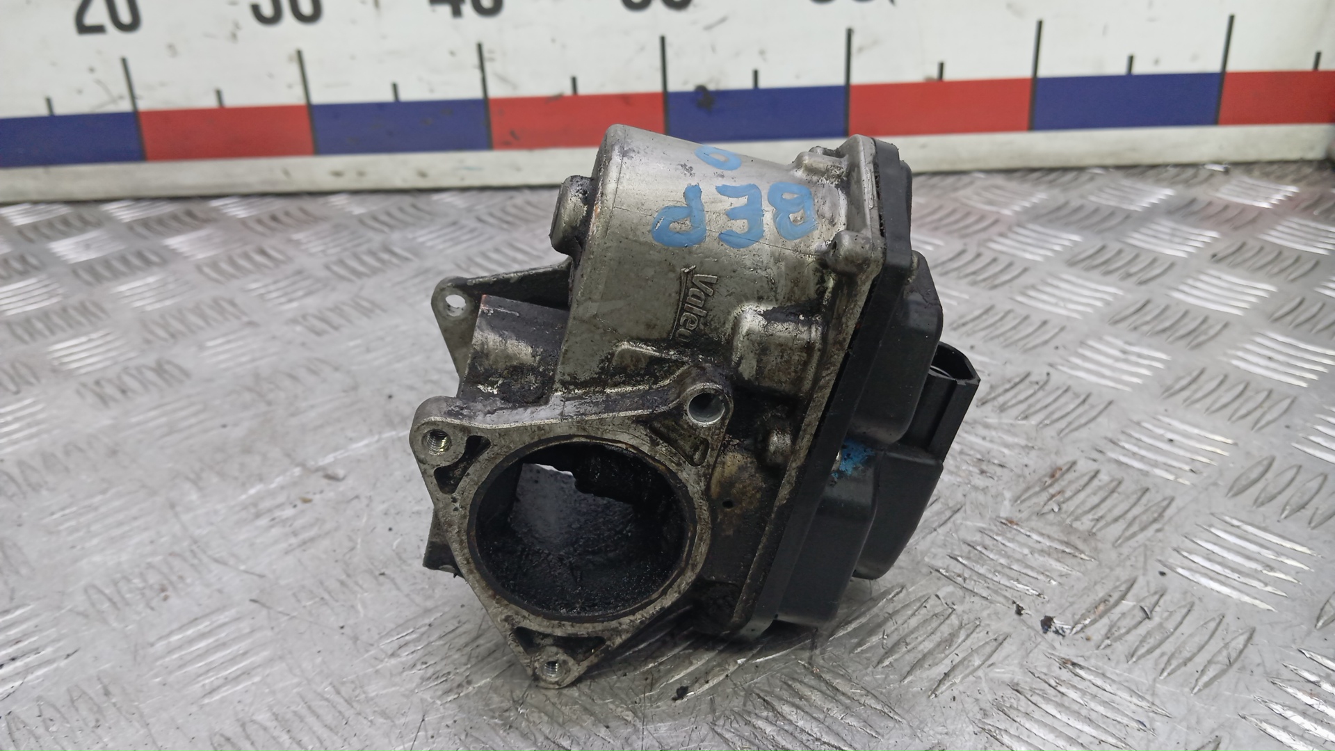 Клапан EGR дизельный Volkswagen Passat