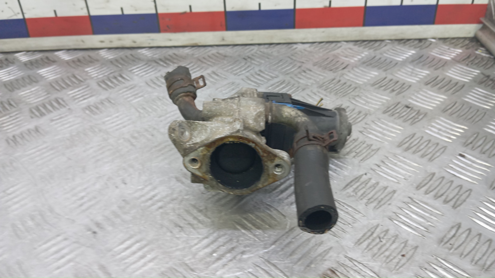 Клапан EGR дизельный Ford Transit