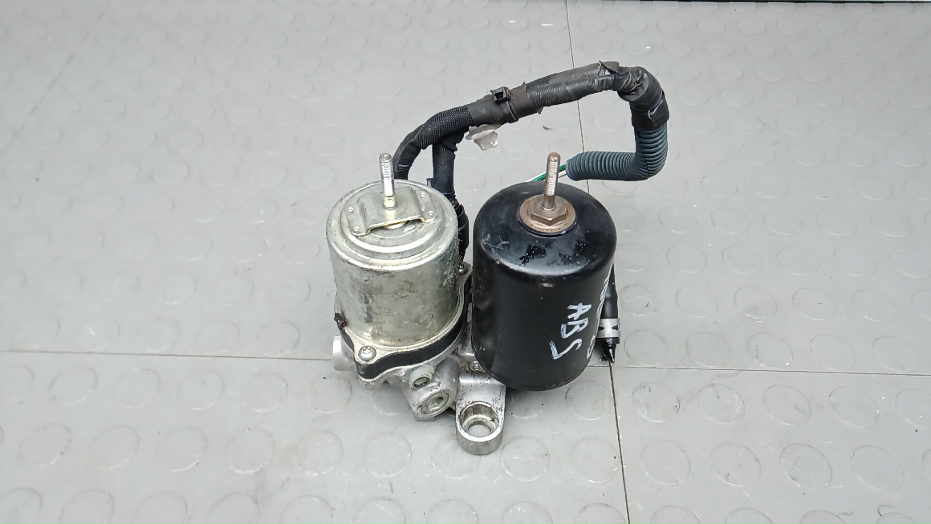 Блок ABS Toyota Auris E180