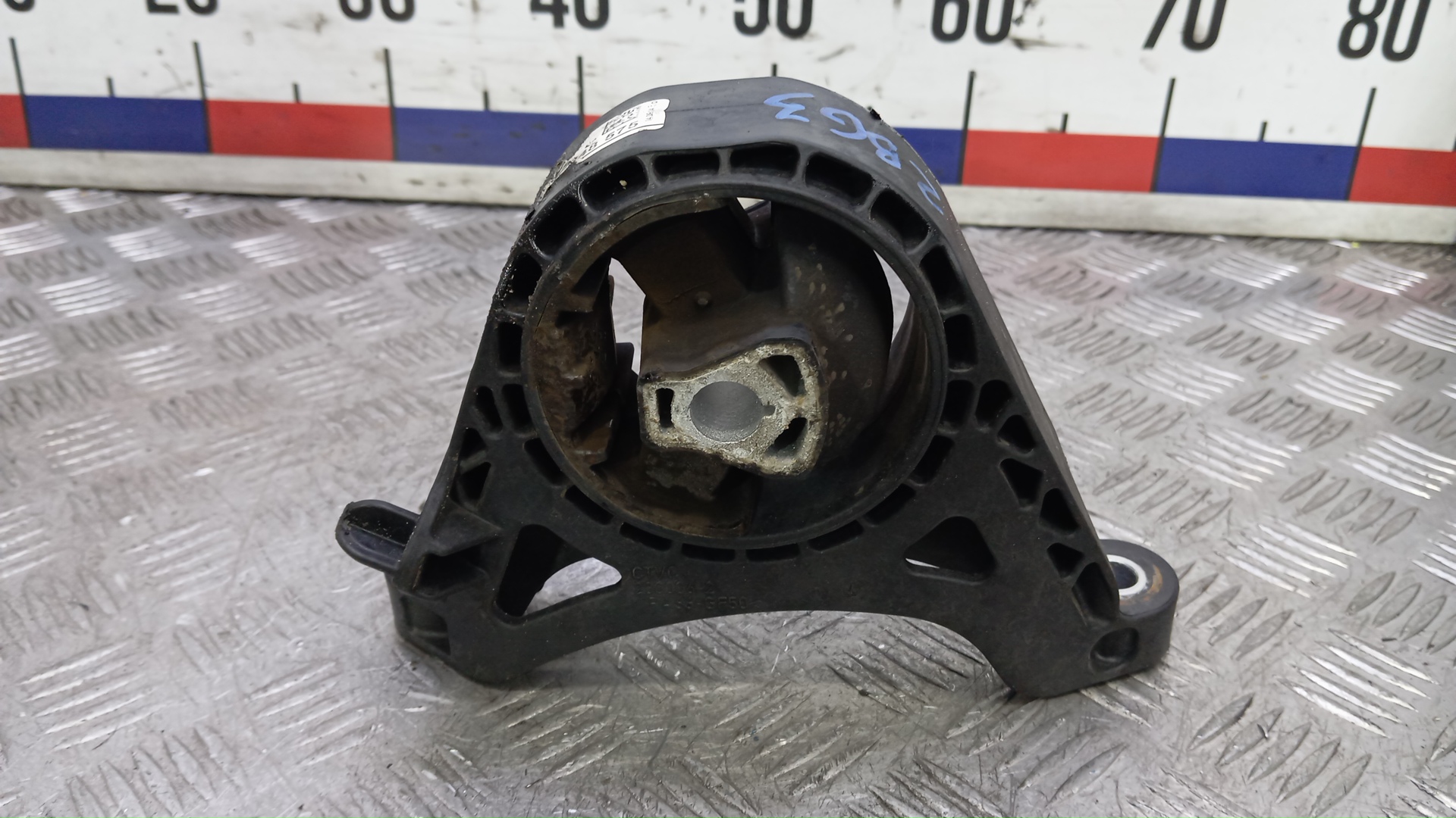 Подушка КПП Opel Zafira