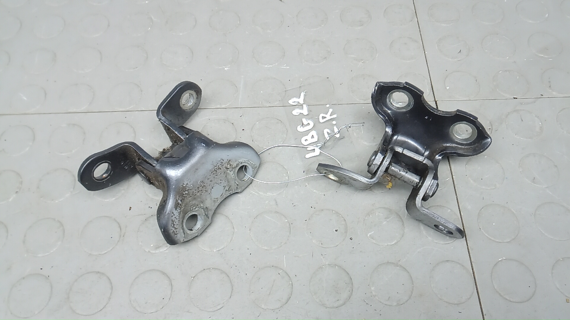 Петля двери задней правой Toyota RAV4 CA40