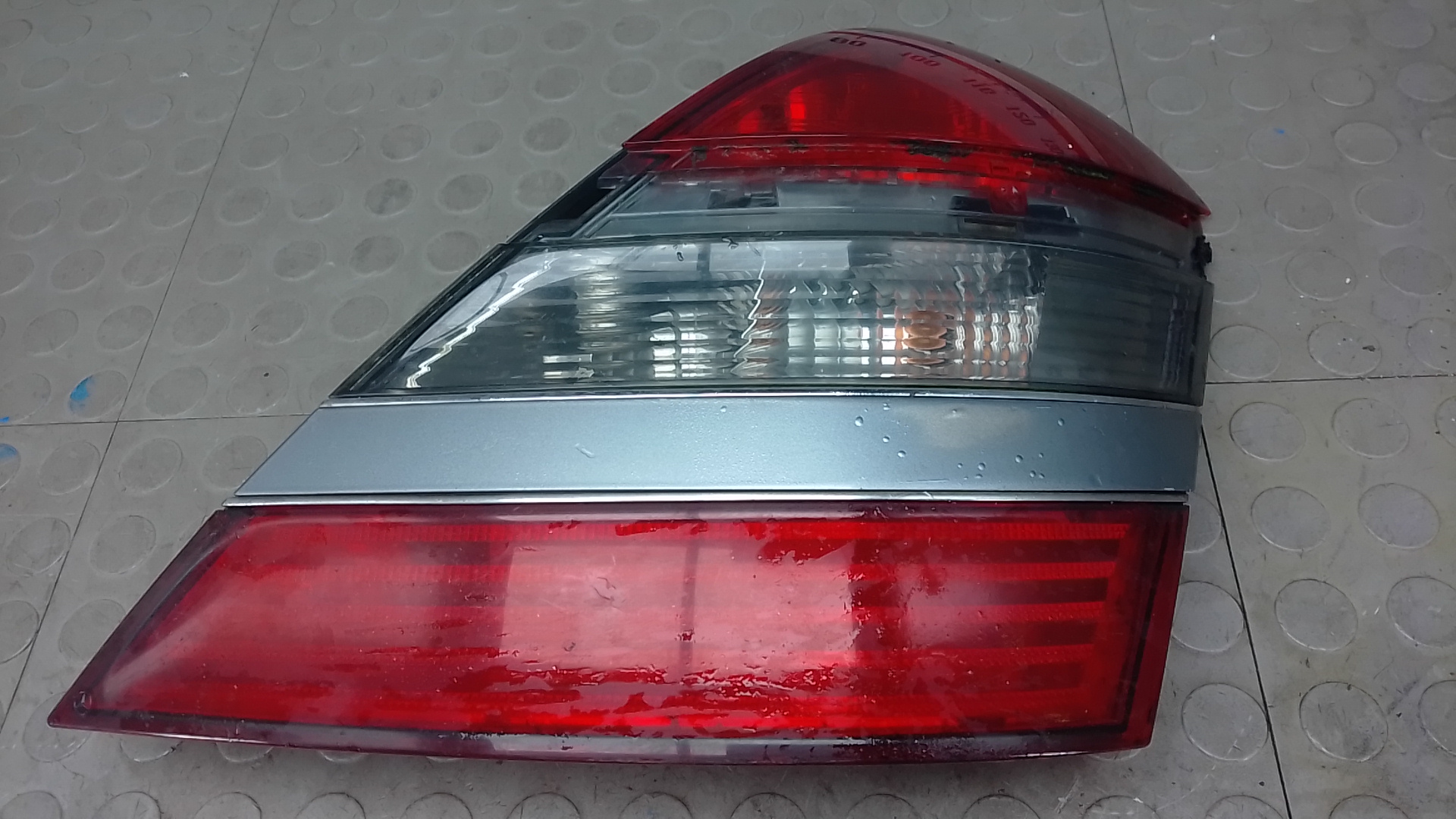 Фонарь задний правый Mercedes-Benz S-Class W221