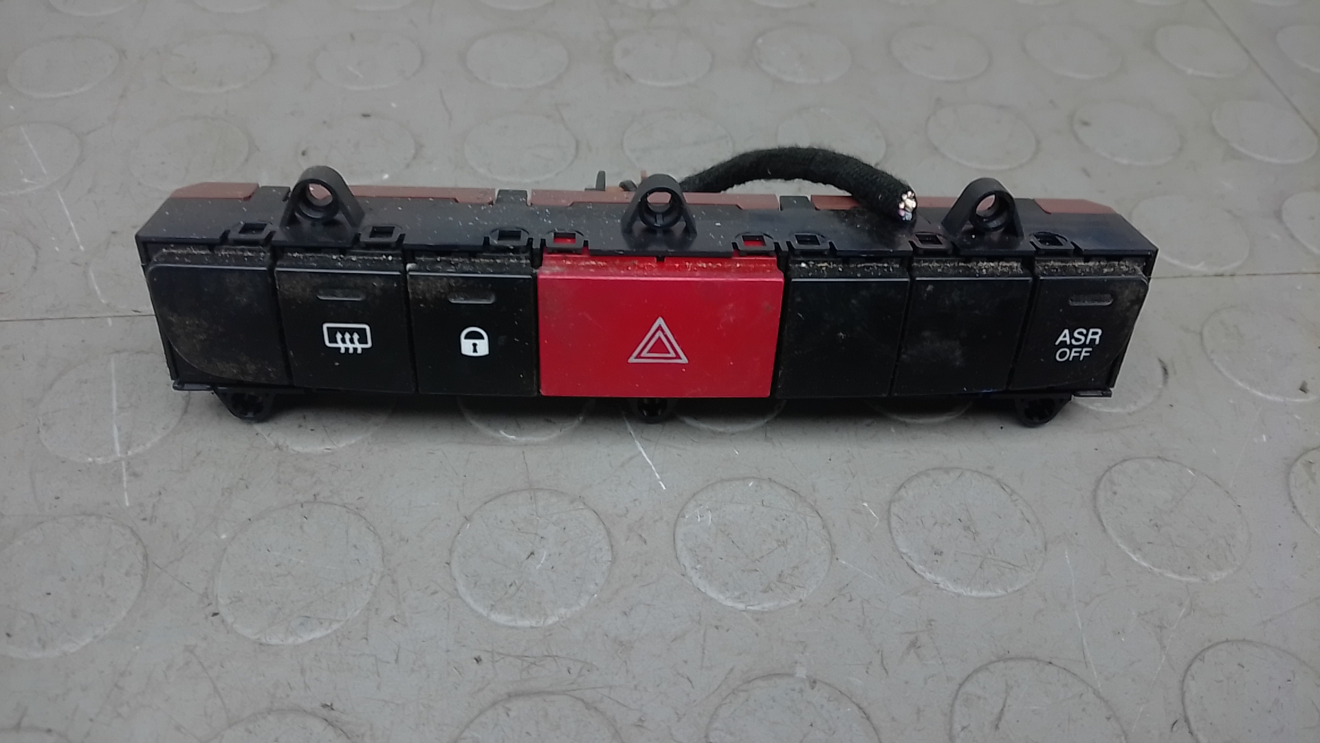 Кнопка аварийки Citroen Jumper 3