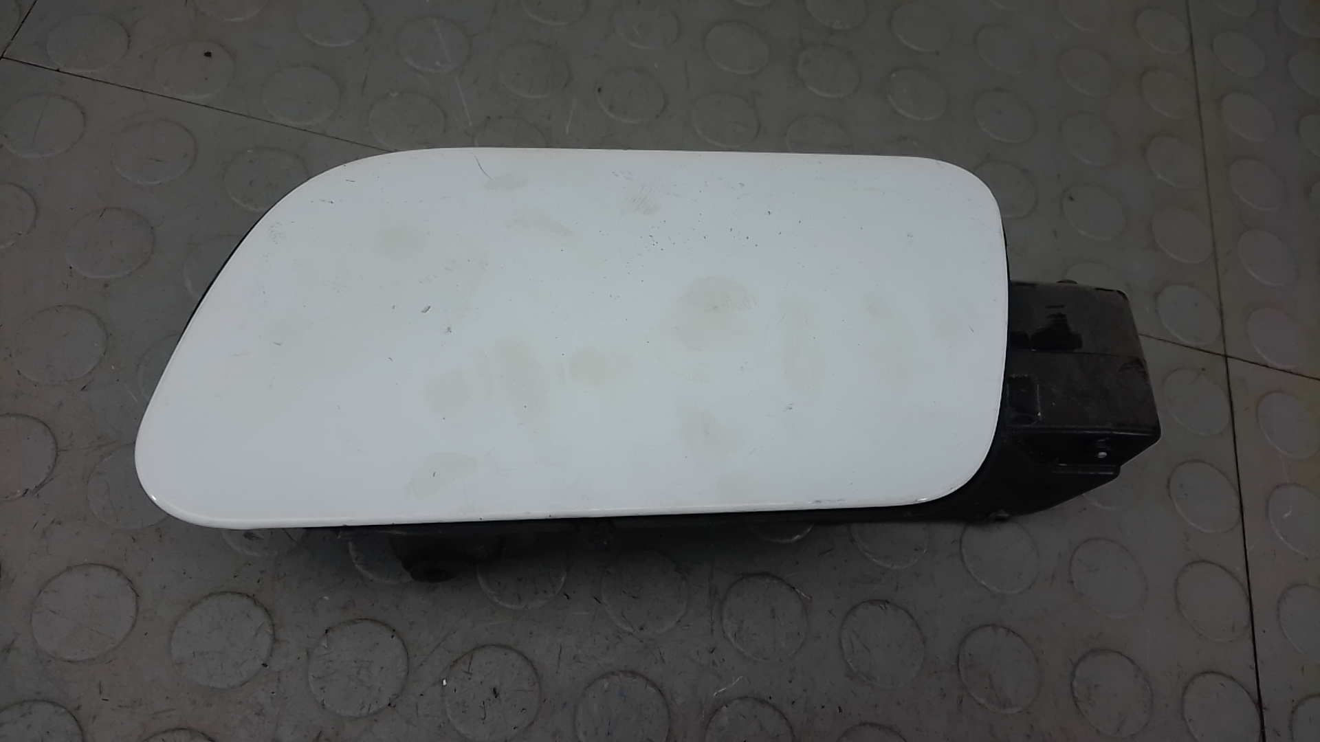 лючок бака Citroen C4 Grand Picasso 2