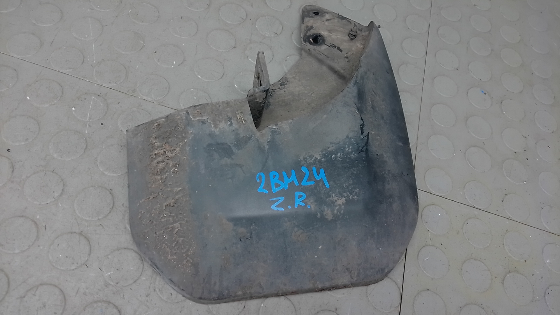 Брызговик Ford Transit 8