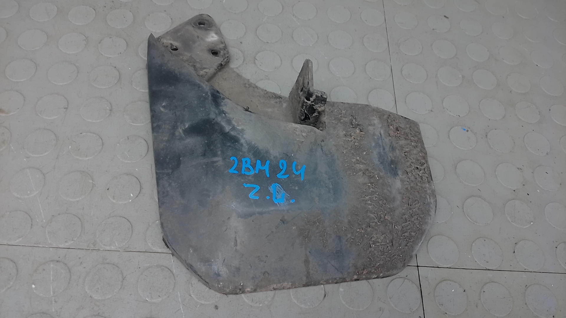 Брызговик Ford Transit 8