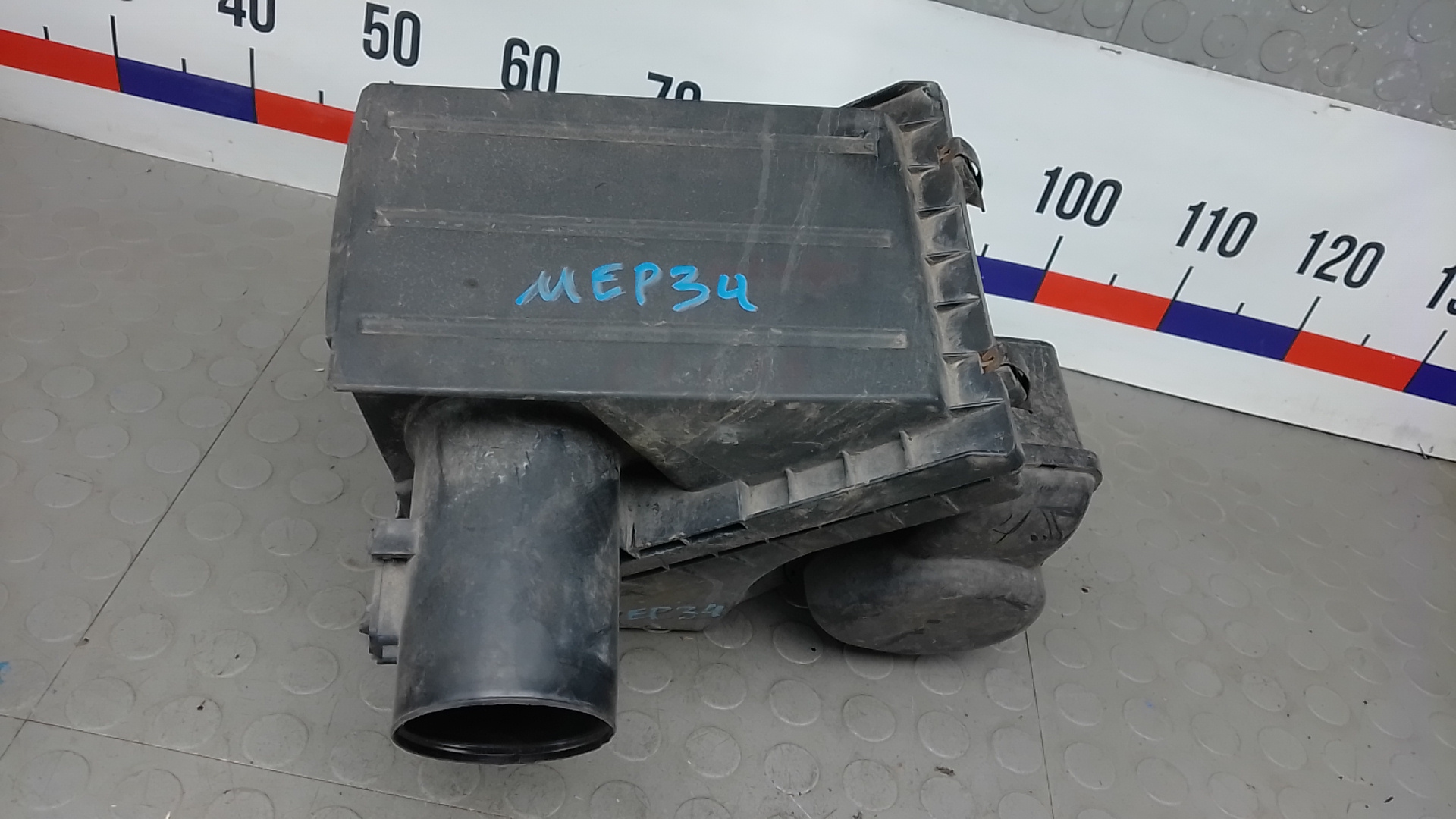 Корпус воздушного фильтра Nissan Pathfinder R51