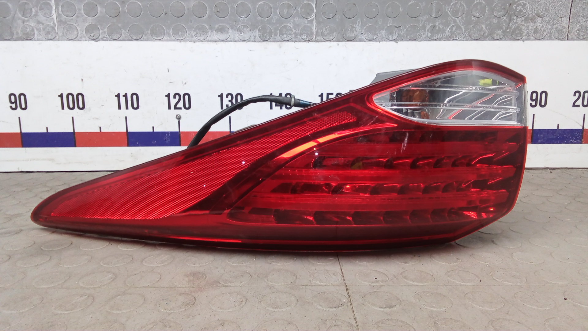 Фонарь задний правый Hyundai i40