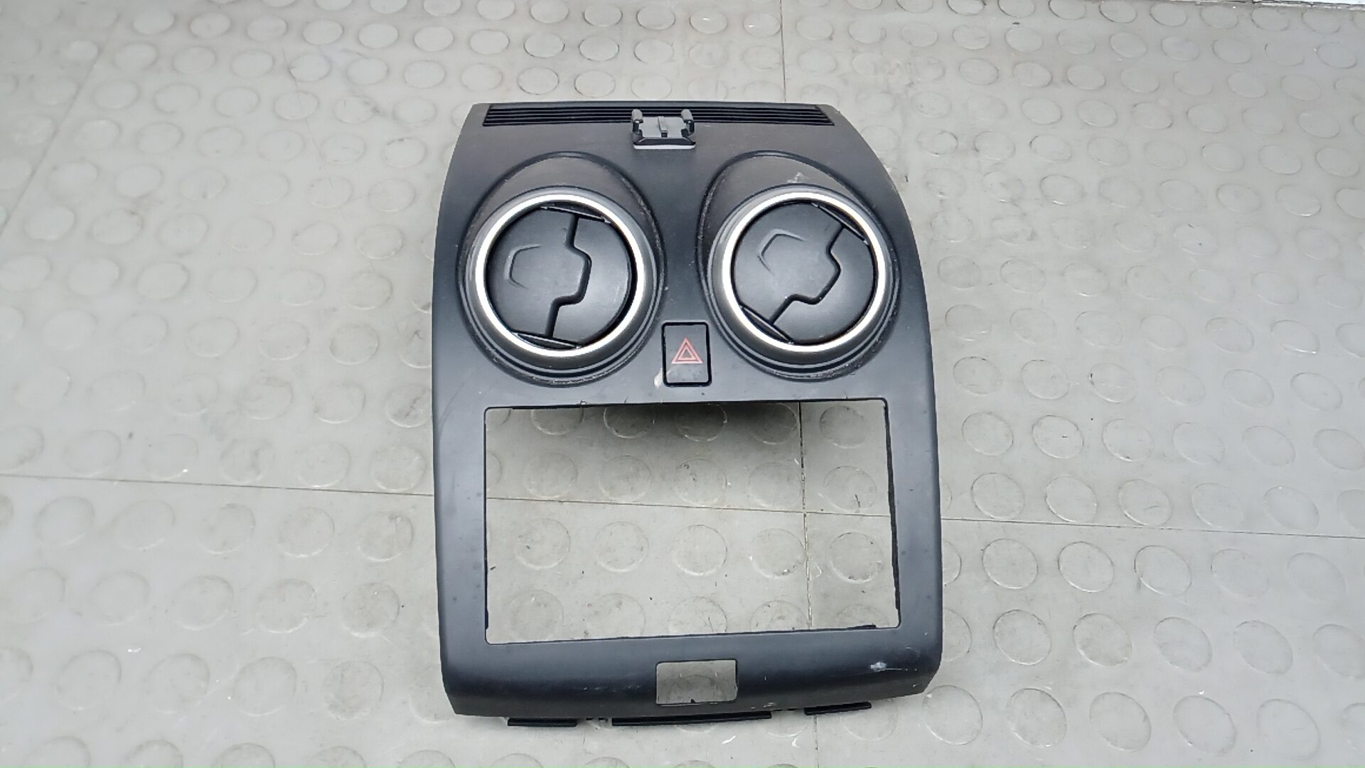 Дефлектор Nissan Qashqai J10 +2