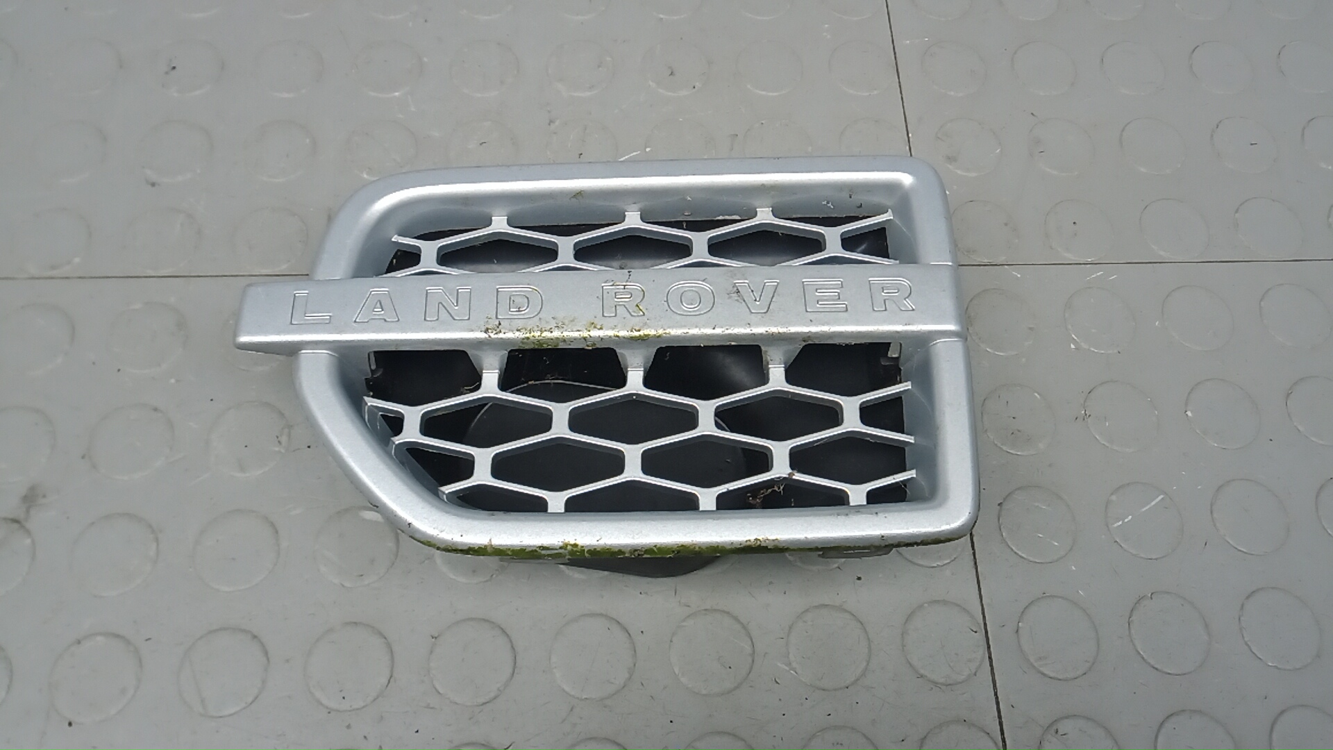 Решетка бампера передняя Land Rover Discovery 4
