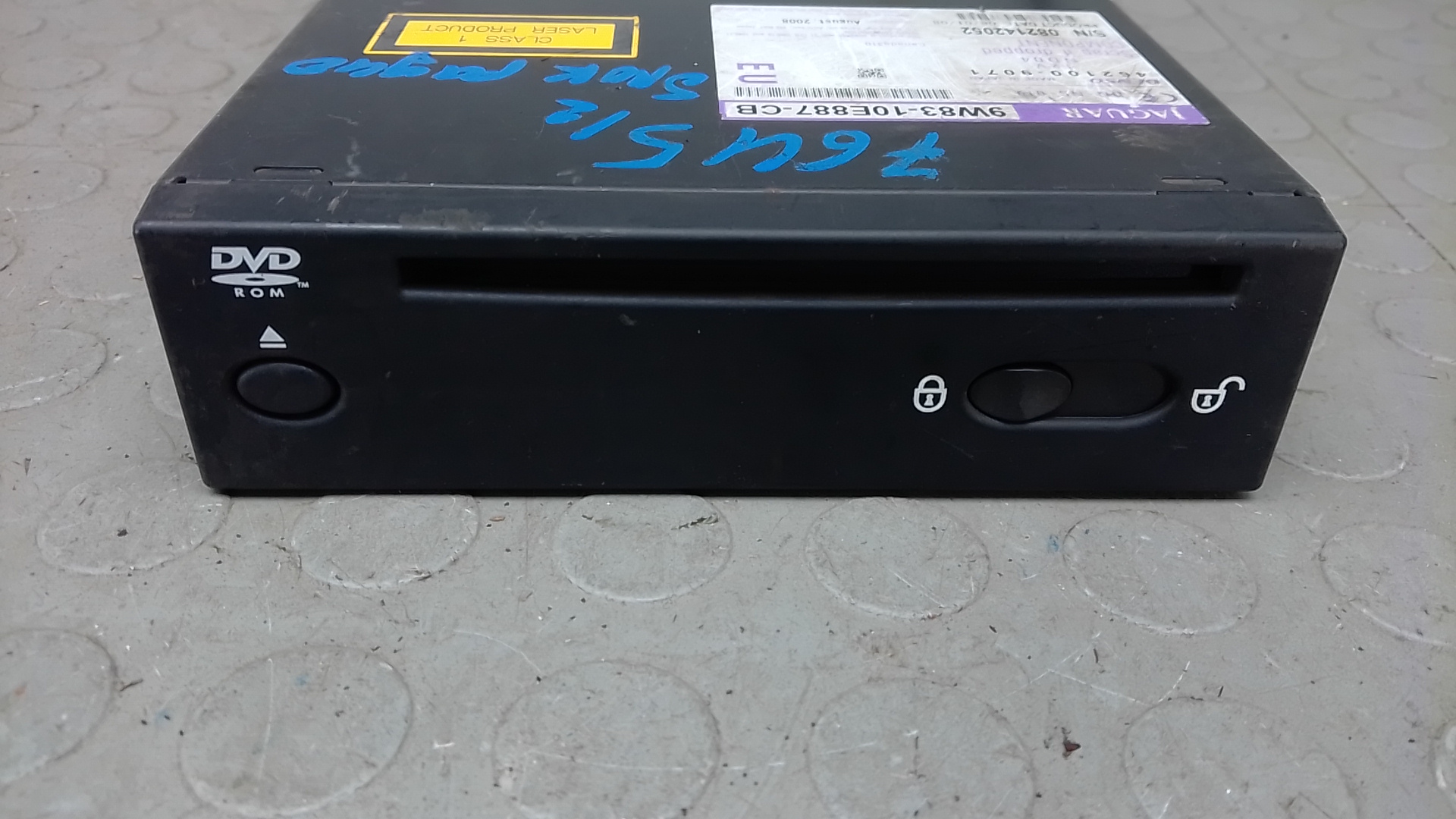 CD-чейнджер Jaguar XF (X250)