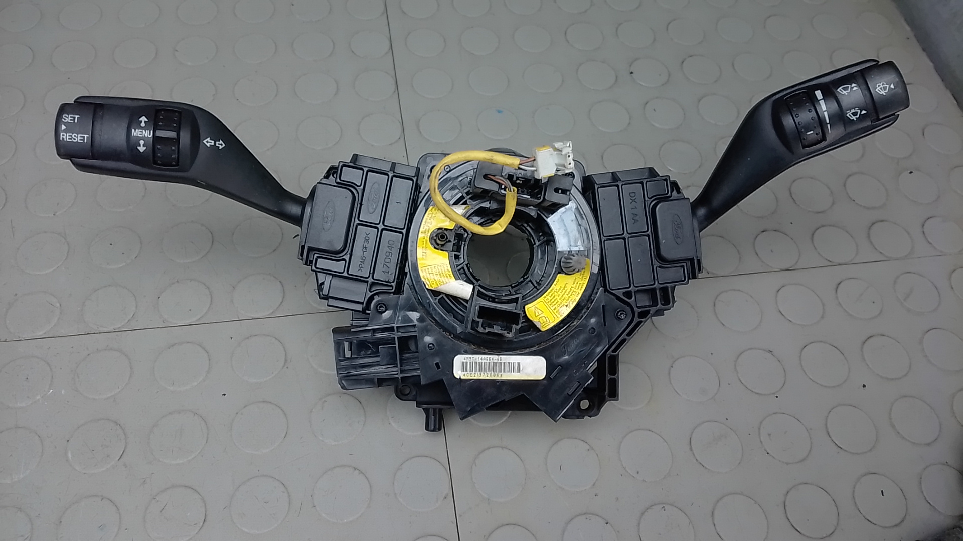 Переключатель поворотов и дворников (стрекоза) Ford Kuga 1