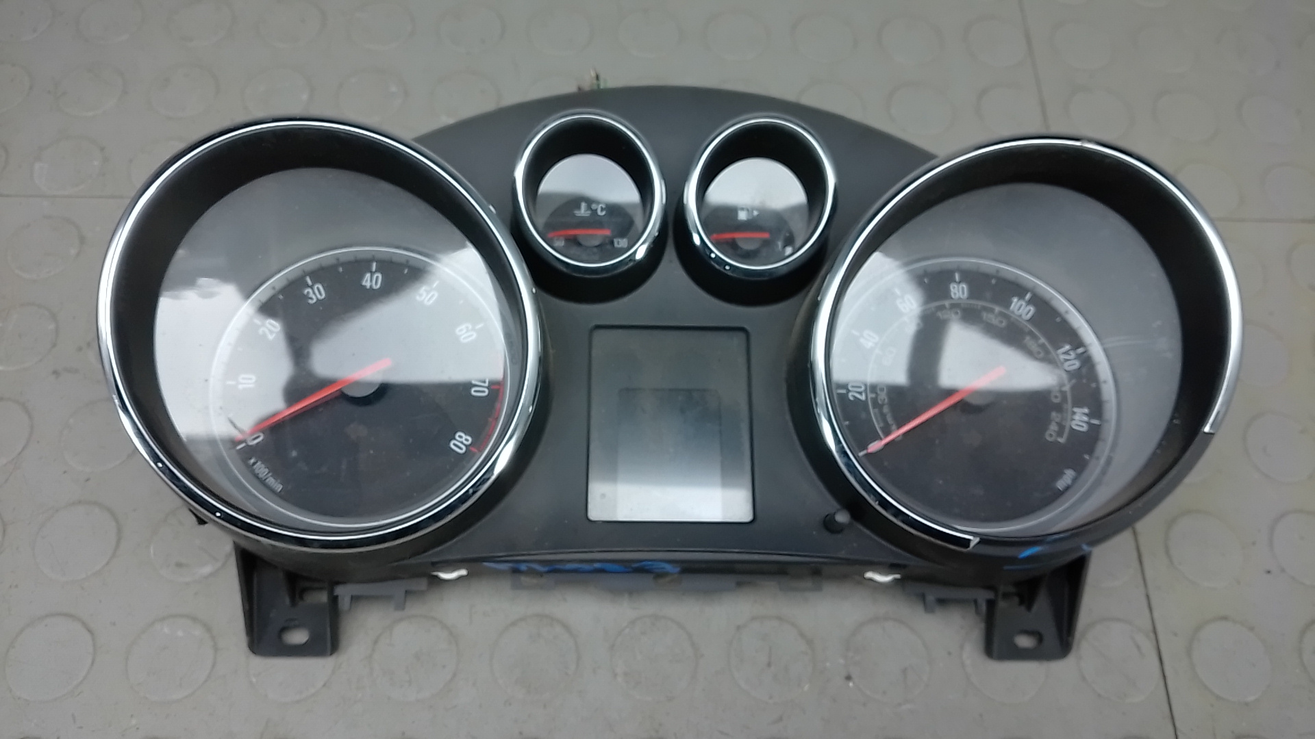 Щиток приборов Opel Meriva B