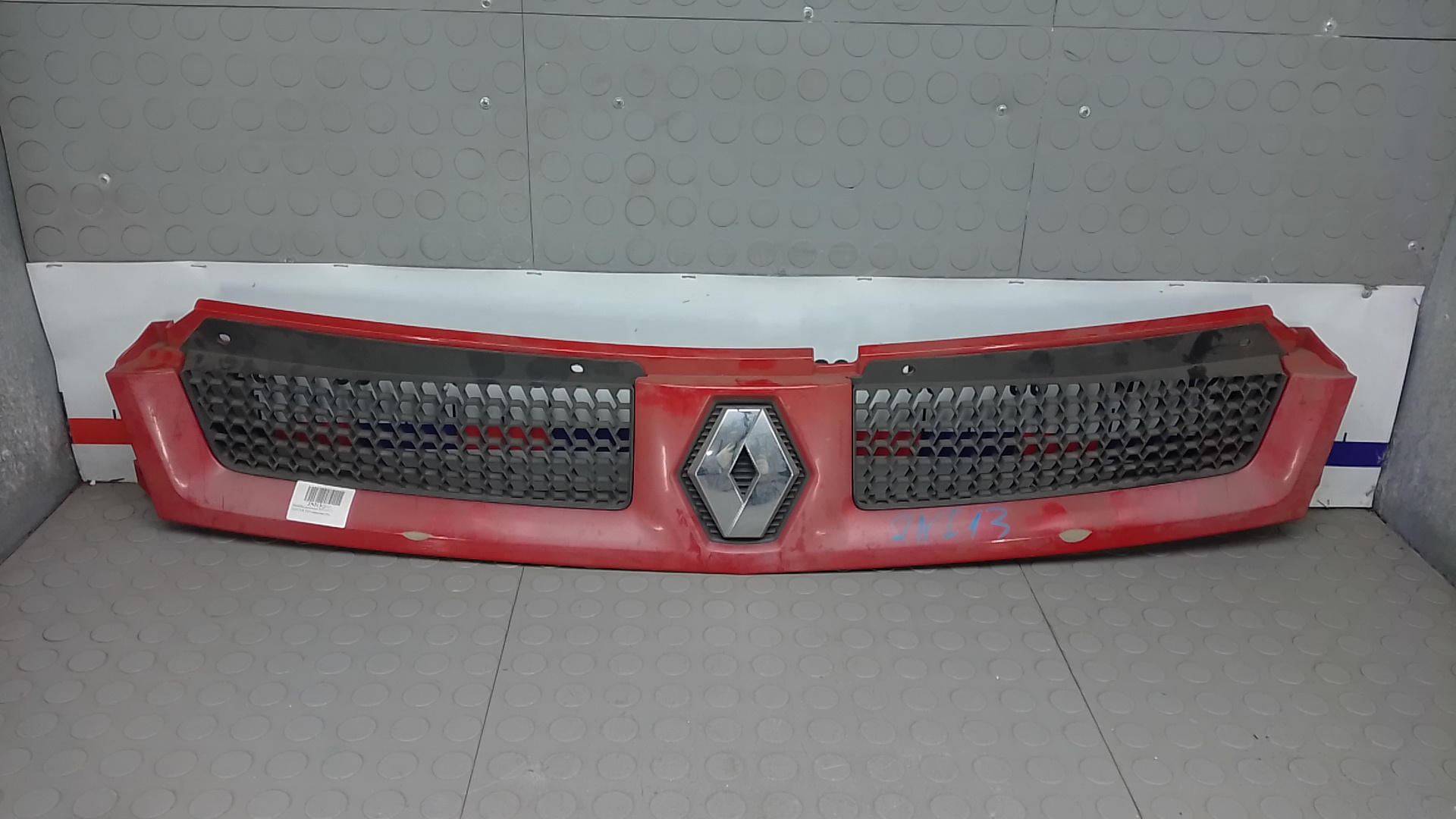Решетка радиатора Renault Master 2