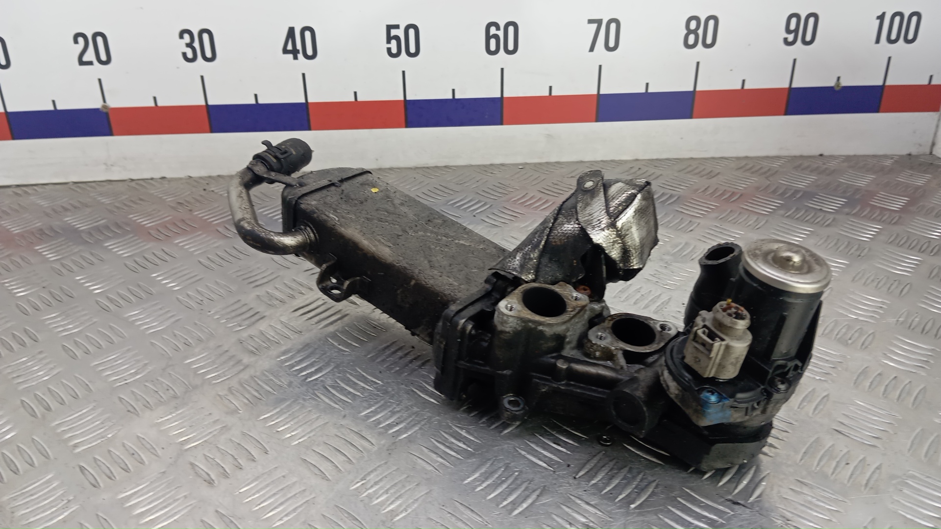 Клапан EGR дизельный Volkswagen Passat CC
