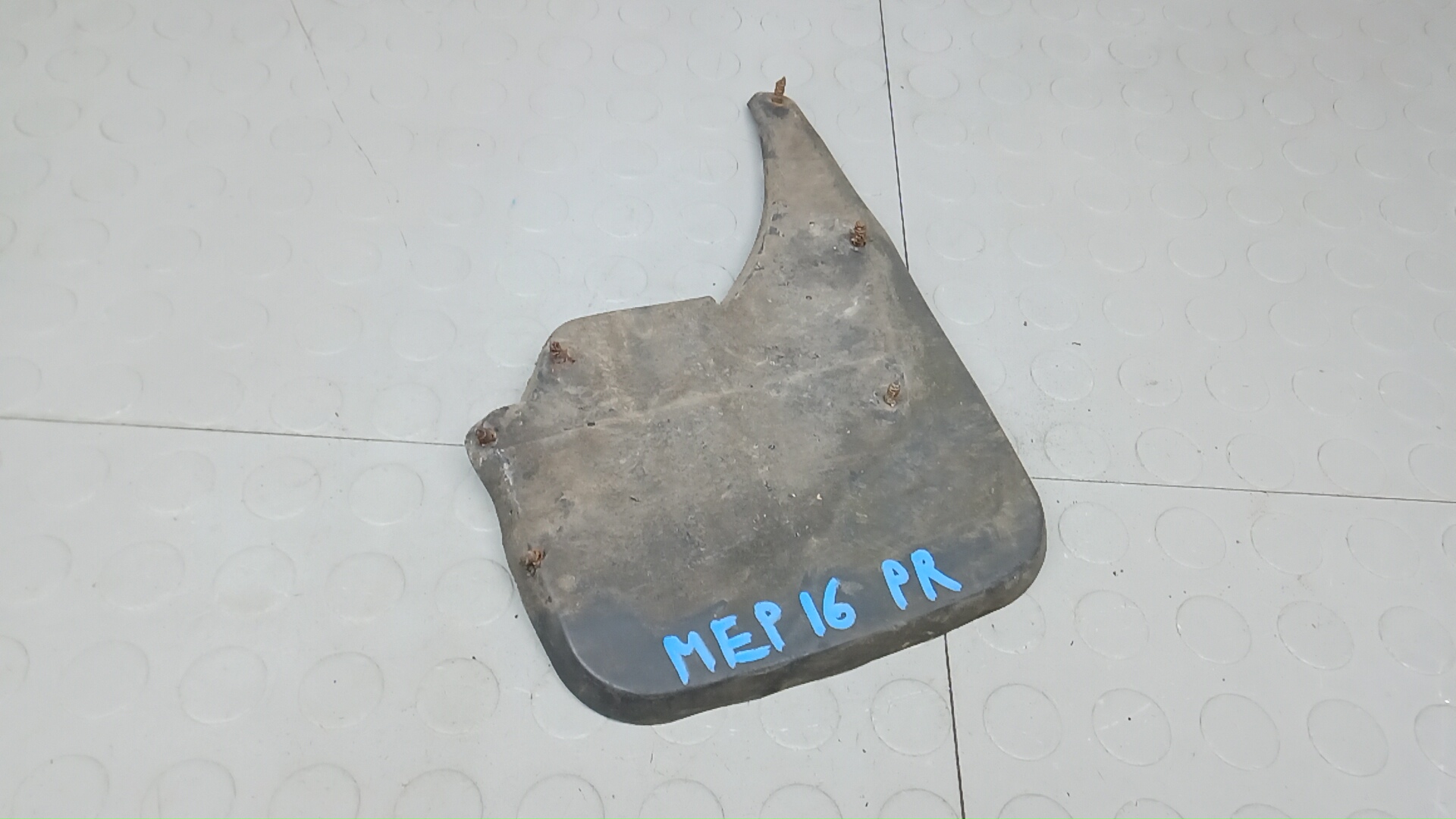 Брызговик Nissan Qashqai J10