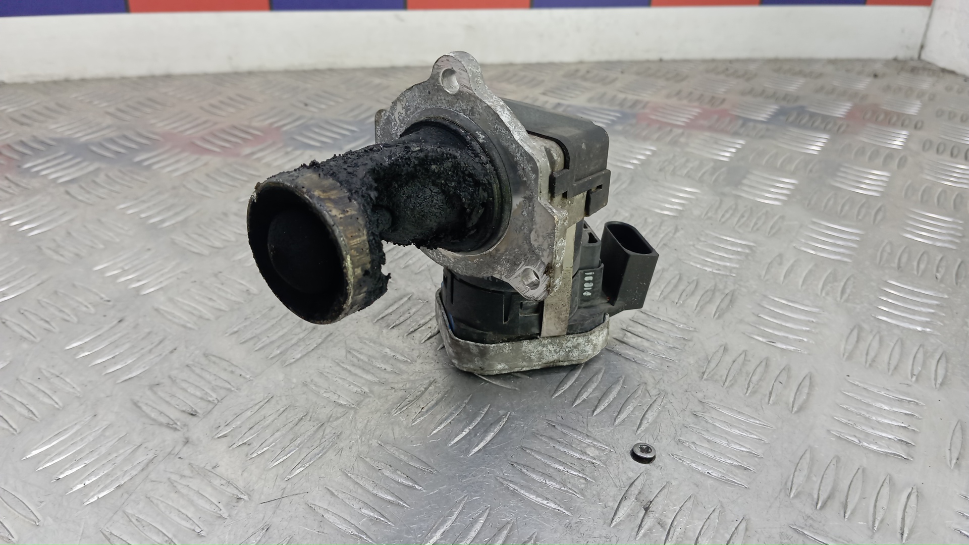 Клапан EGR дизельный Volkswagen Sharan