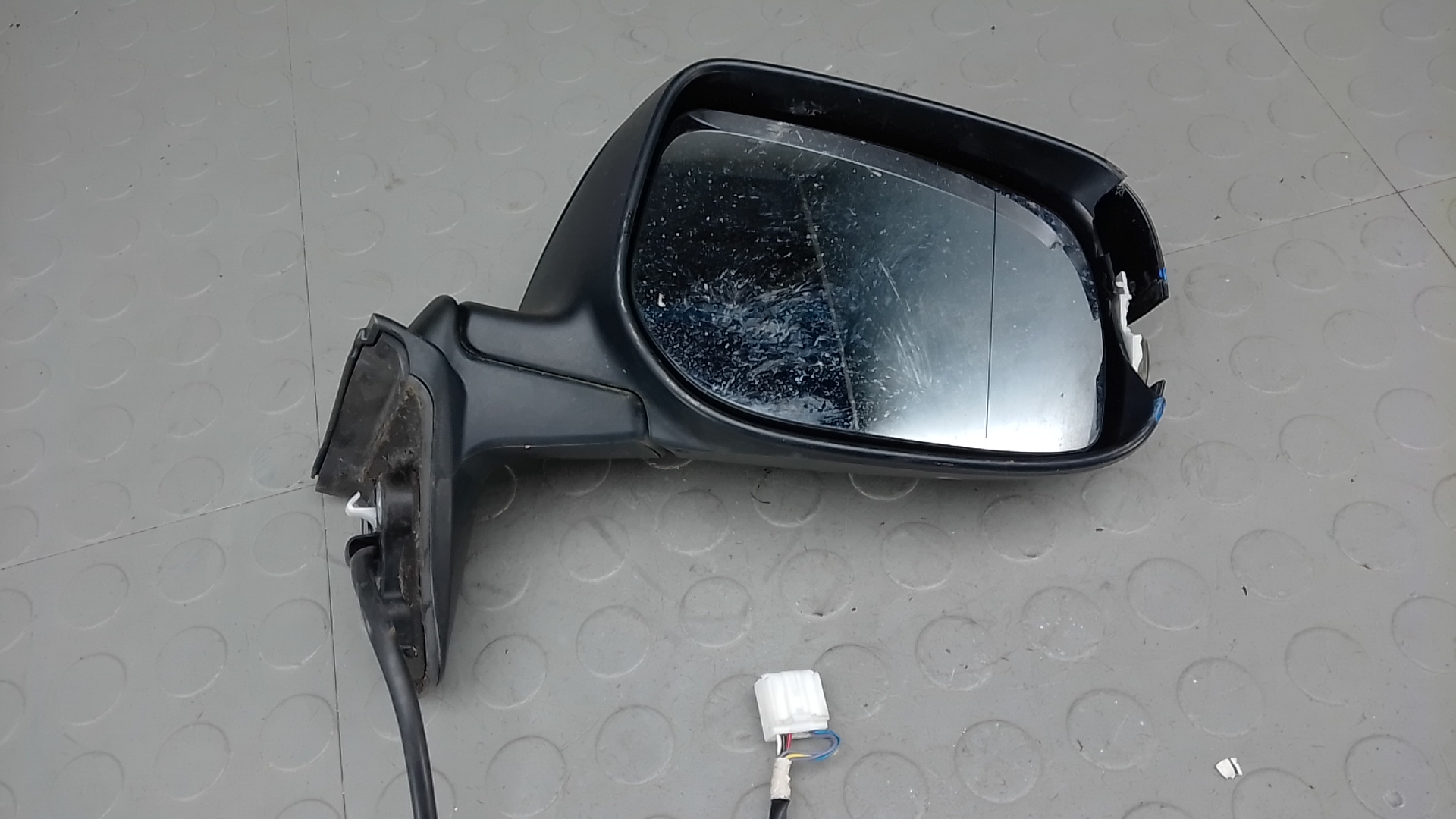 Зеркало наружное правое Toyota Auris E150