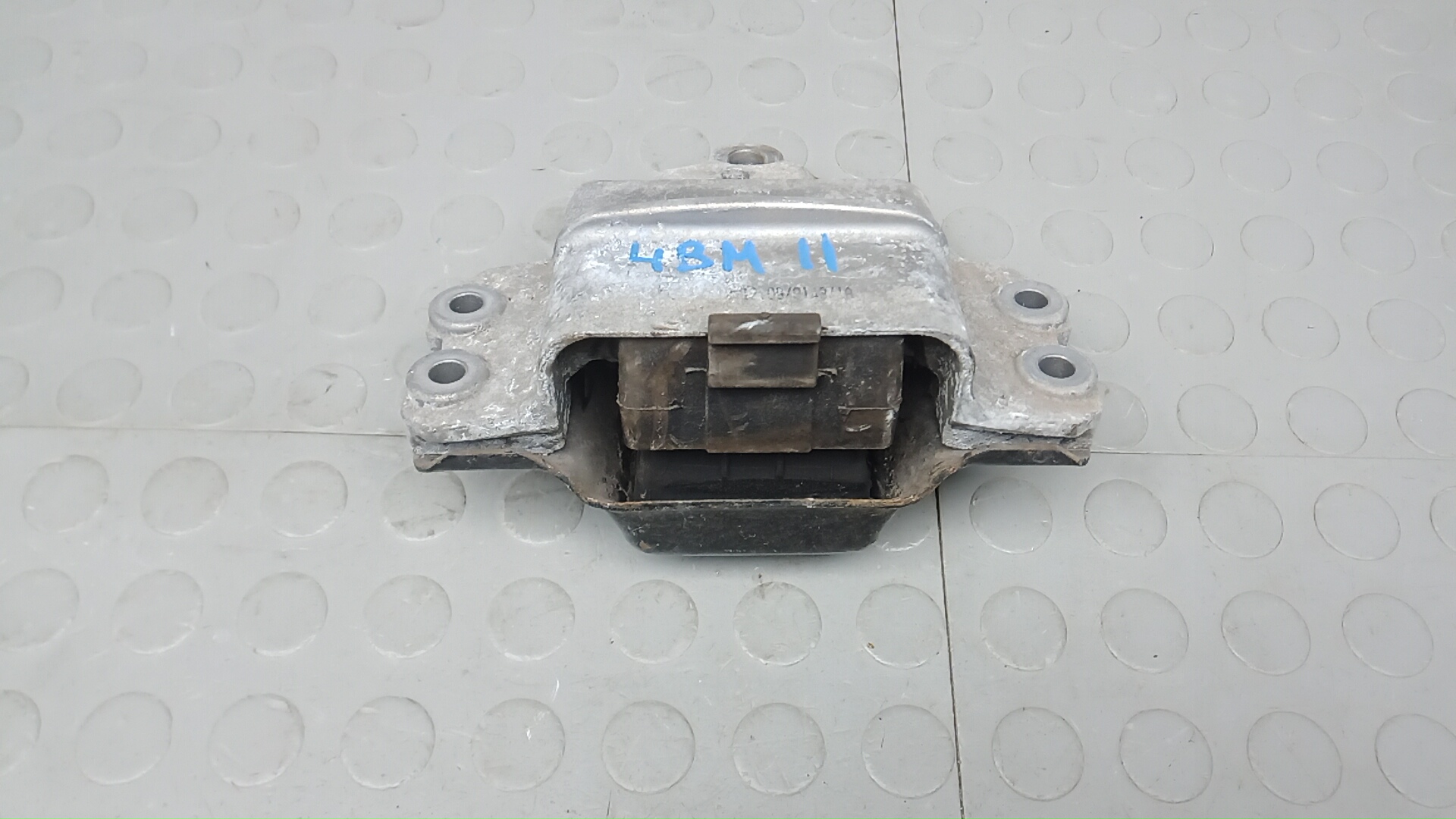 Подушка двигателя дизельная Skoda Octavia