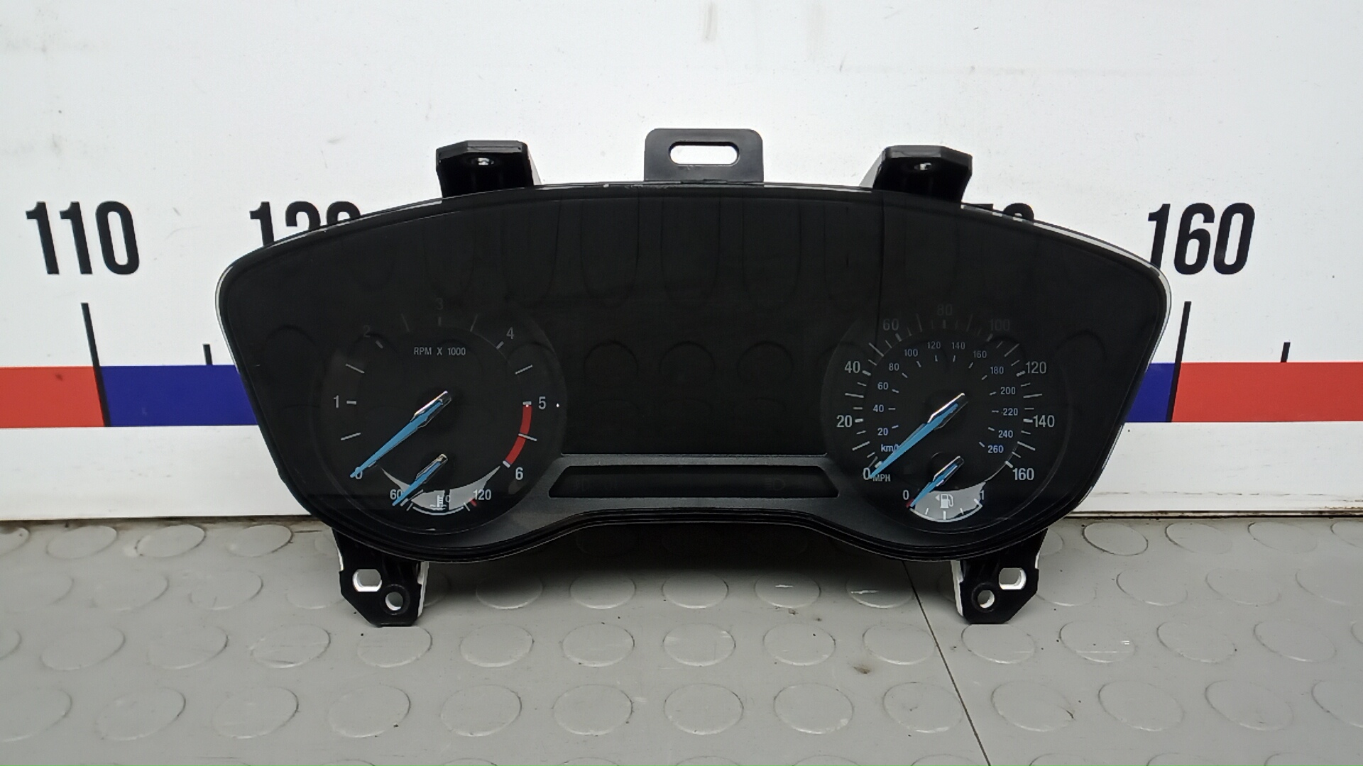 Щиток приборов Ford Mondeo 5