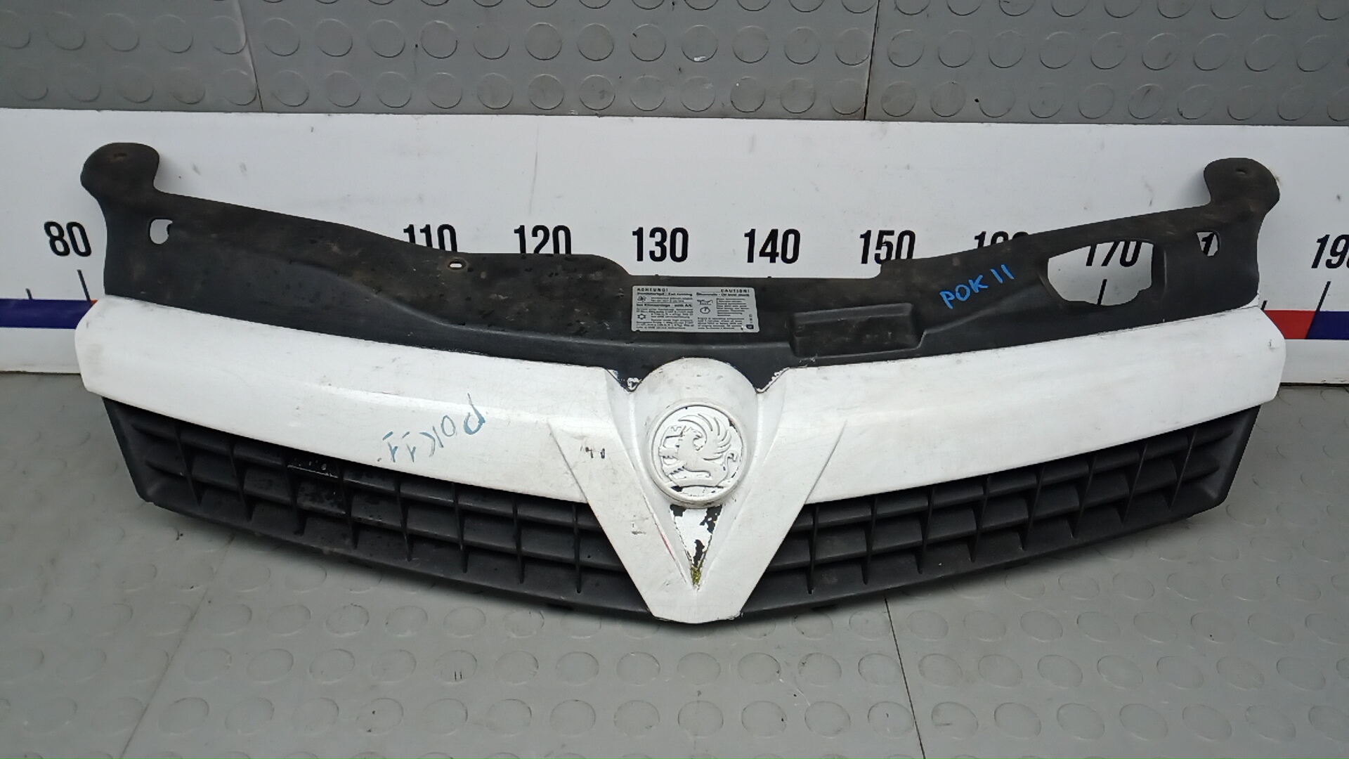 Решетка радиатора Opel Astra H