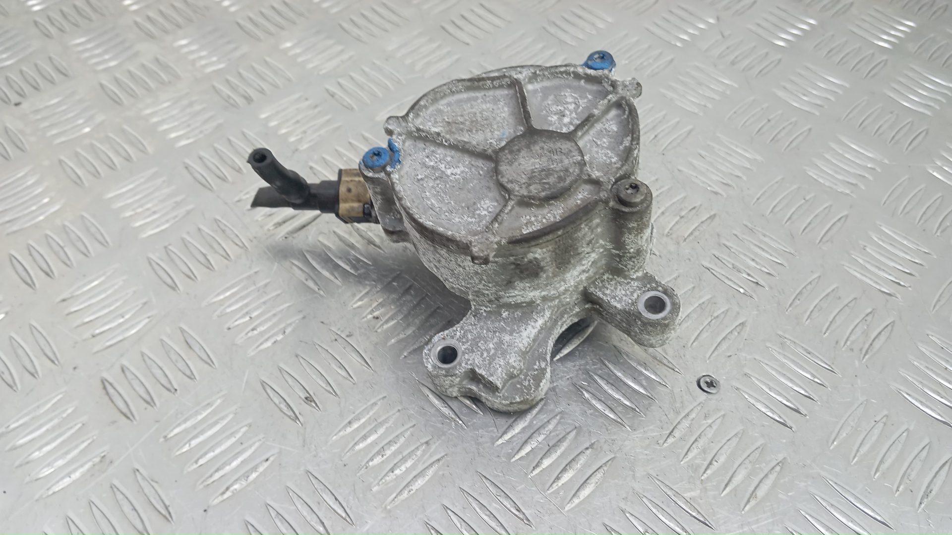 Насос вакуумный Ford S-MAX