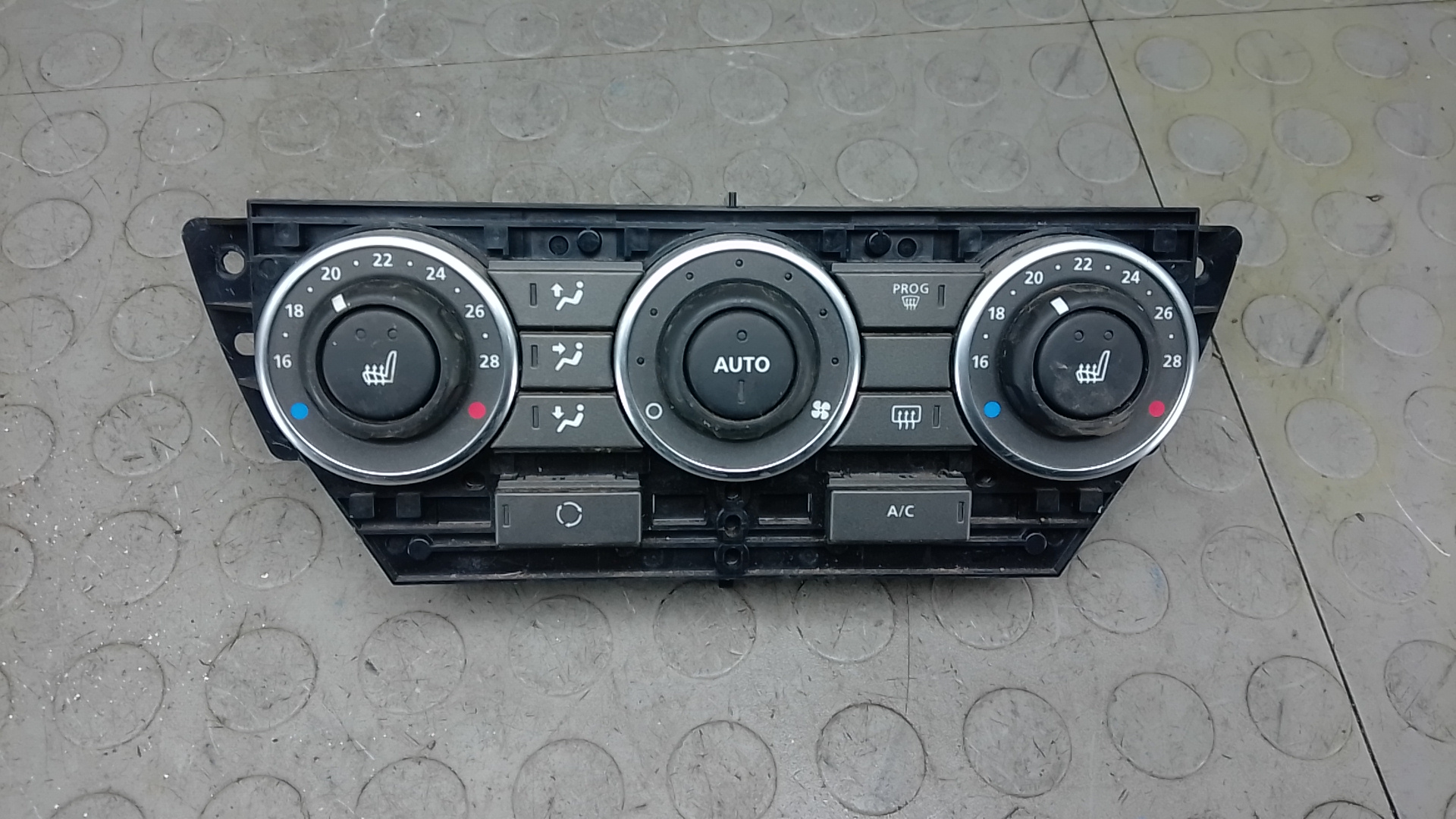 Блок управления печки и климат-контроля Land Rover Freelander 2