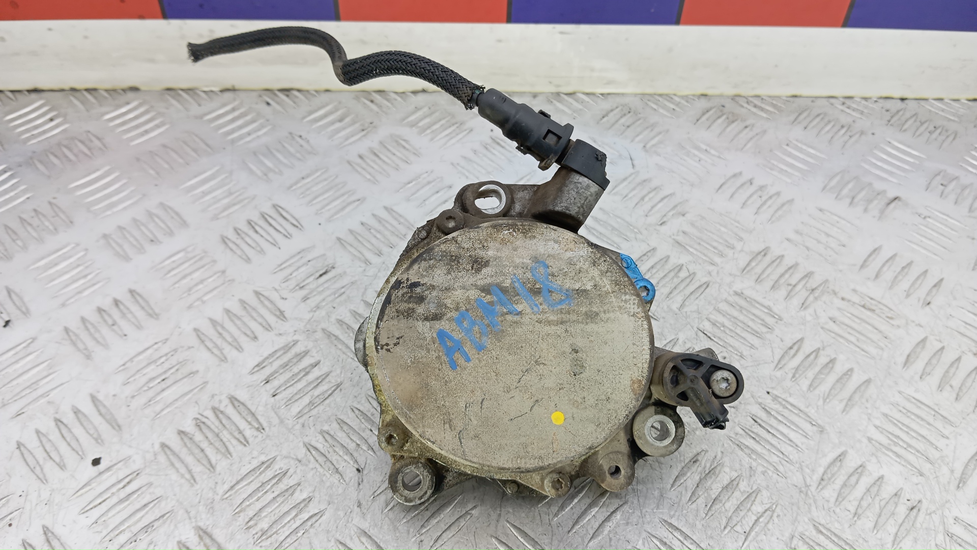 Насос вакуумный Peugeot Boxer