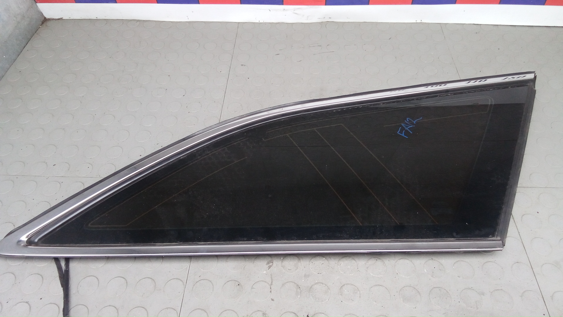 Стекло кузова боковое заднее левое Ford Mondeo 5