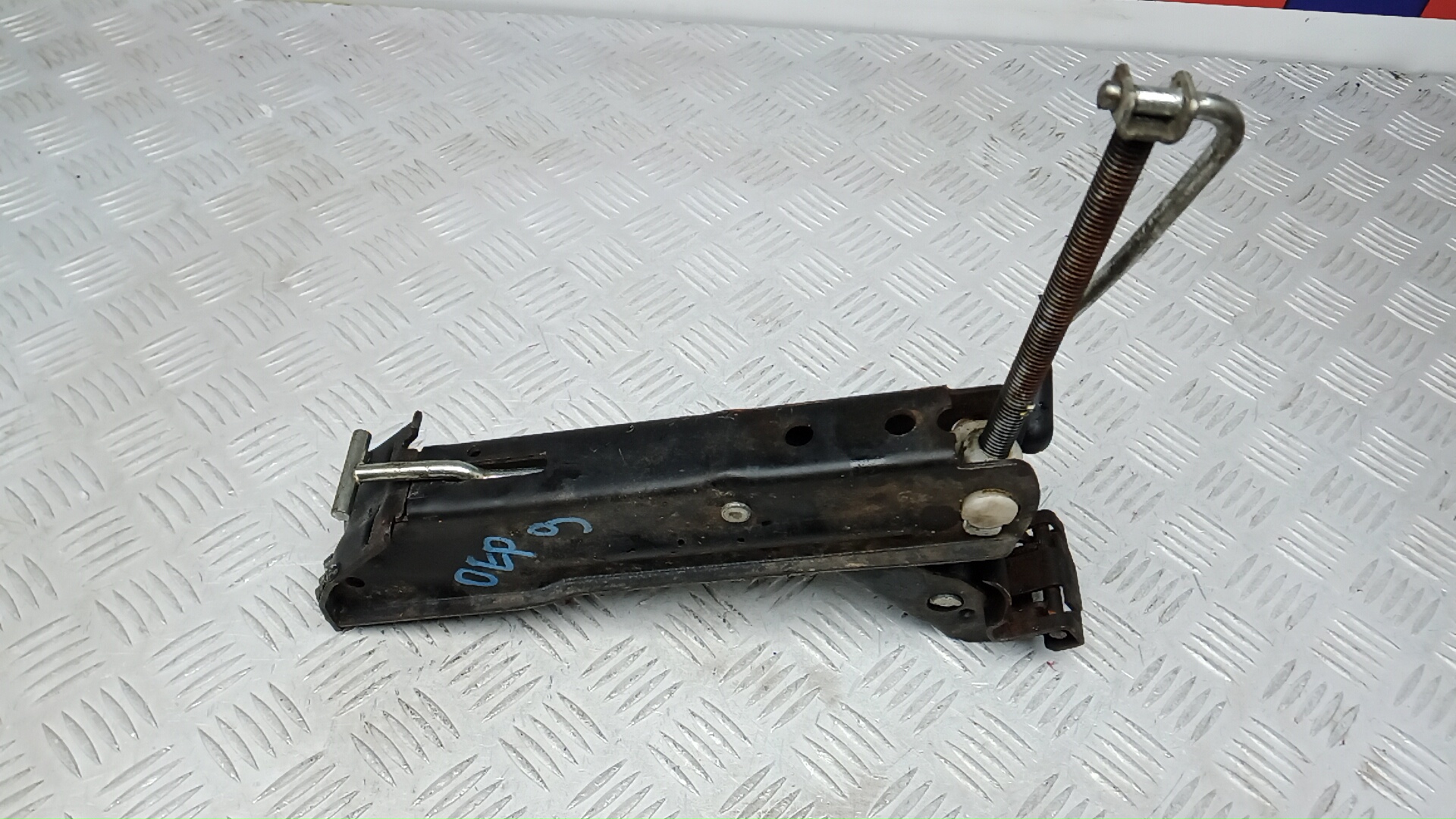 Домкрат Ford Galaxy 2