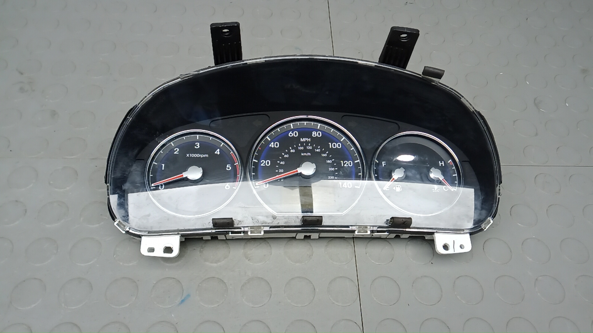 Щиток приборов Hyundai Santa Fe 2