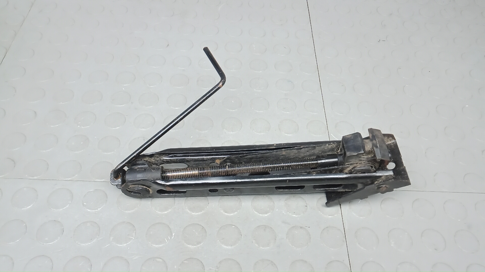 Домкрат Volkswagen Jetta 6