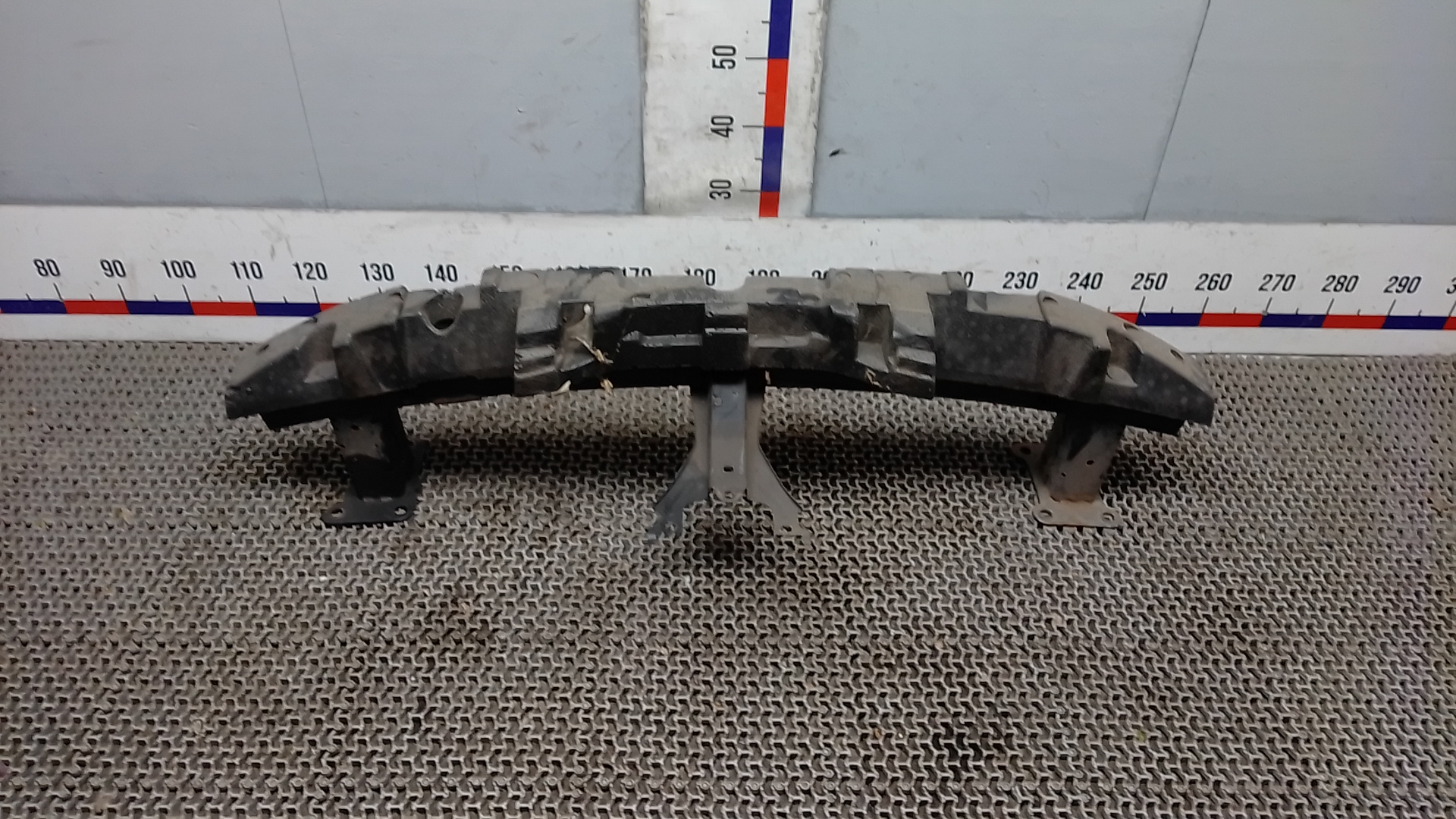 Усилитель бампера передний (кронштейн) Nissan Qashqai J10 +2