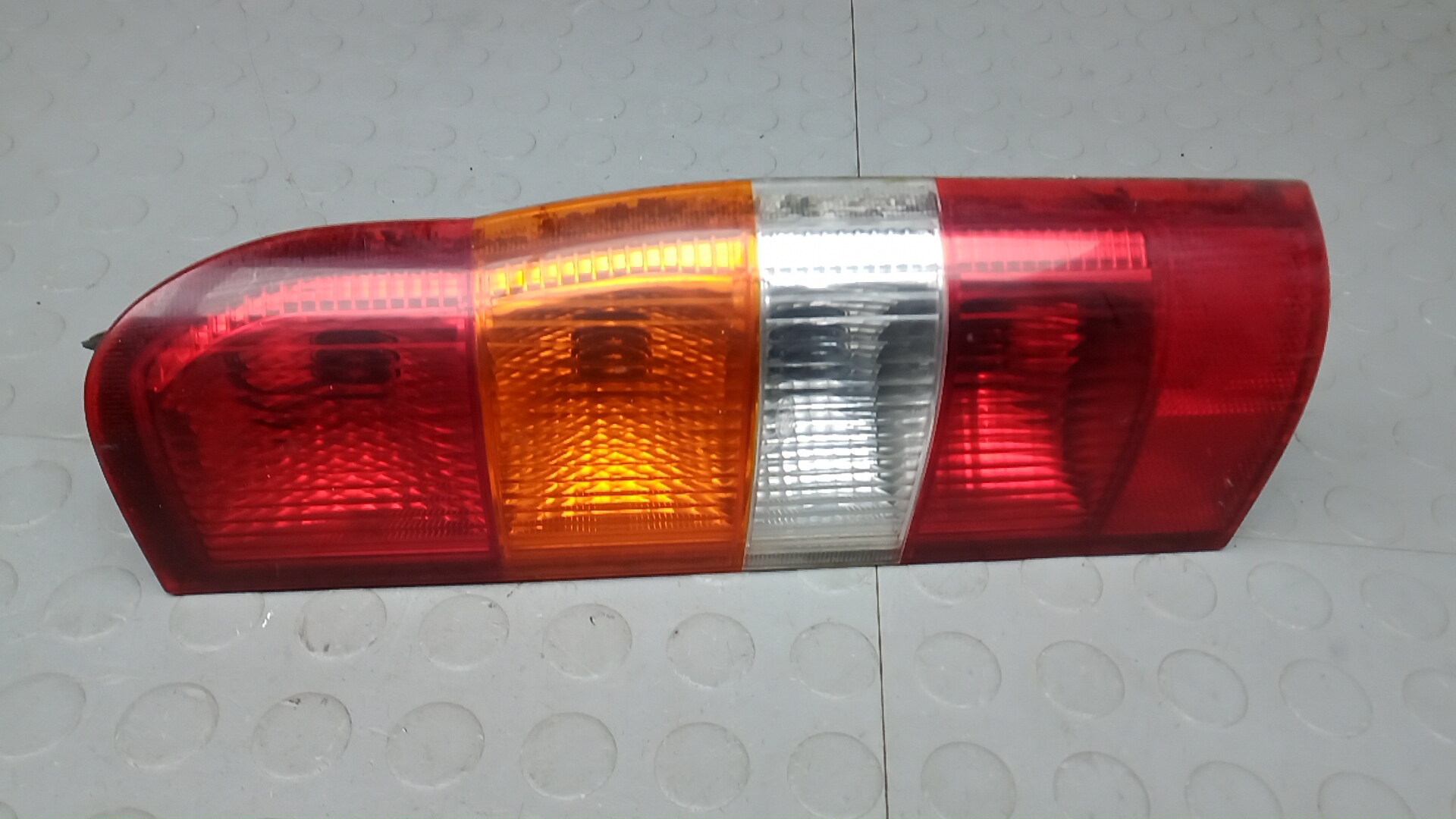 Фонарь задний правый Ford Transit 6
