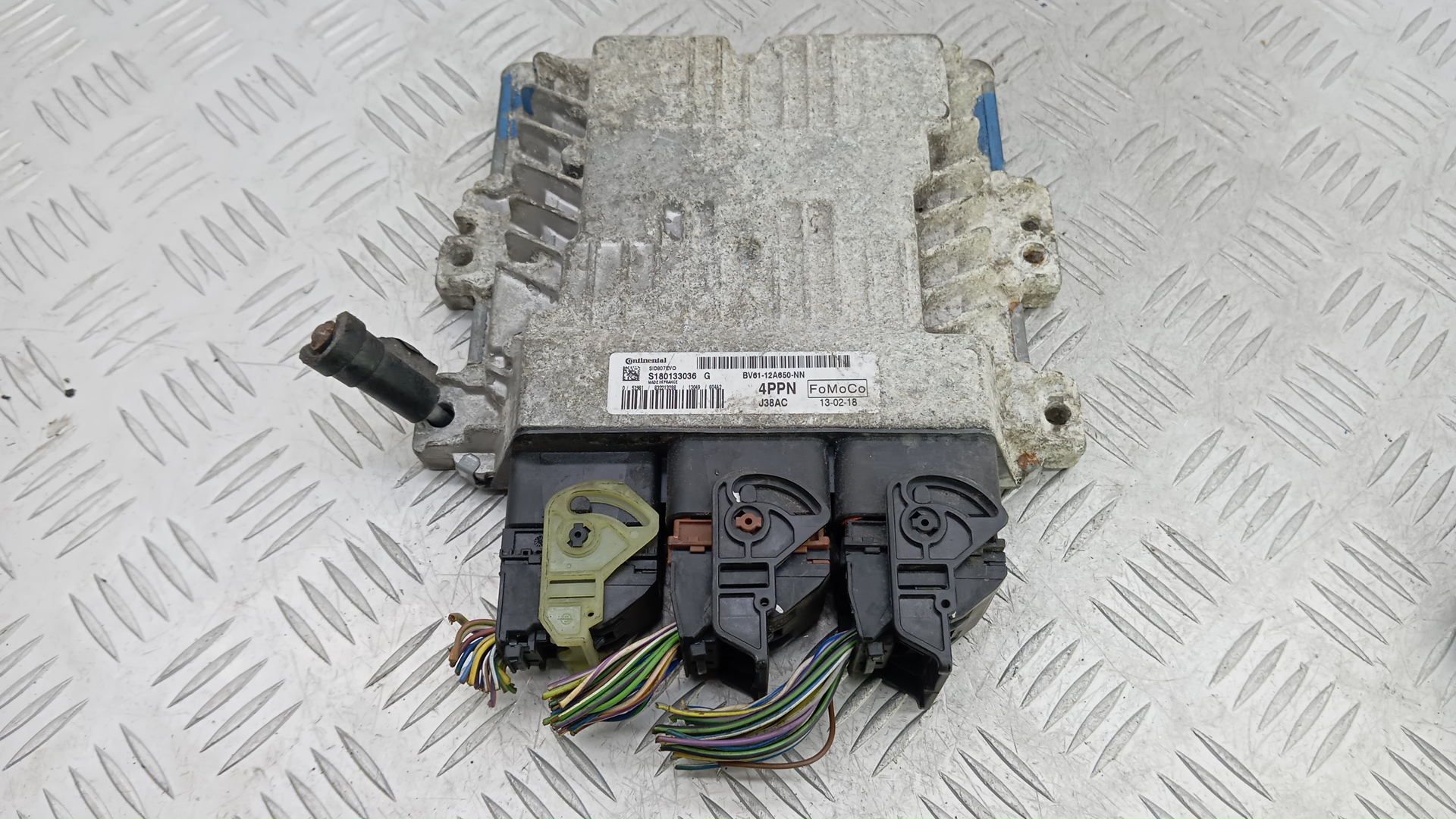 Блок управления двс Ford Focus
