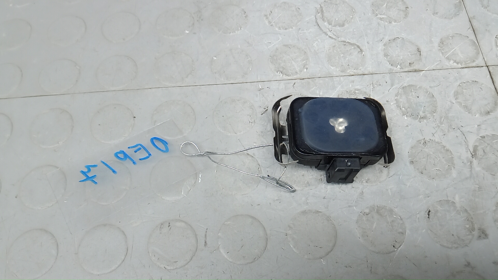 Датчик дождя Peugeot 3008 1
