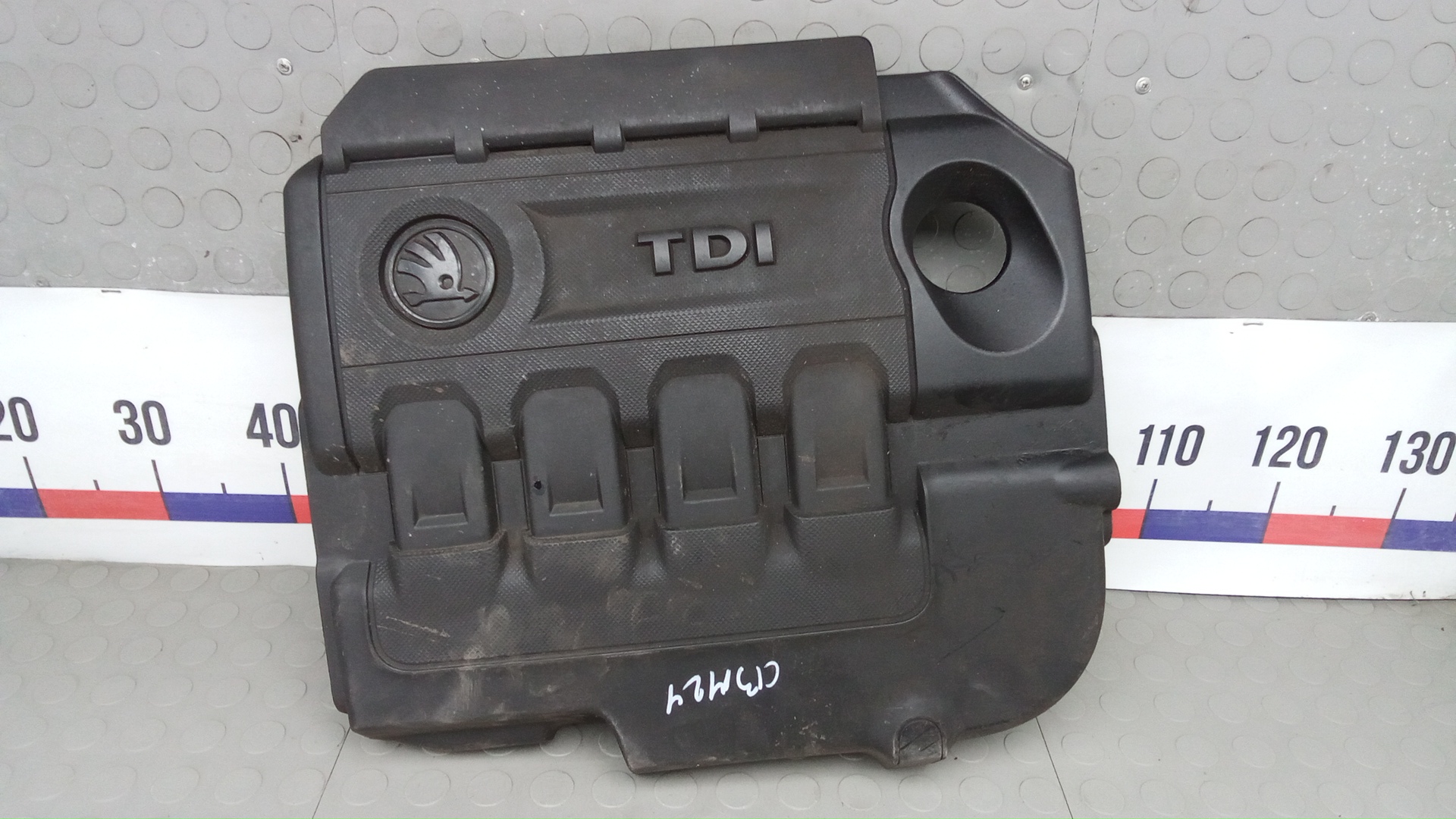 Защита двигателя верхняя Skoda Octavia A7