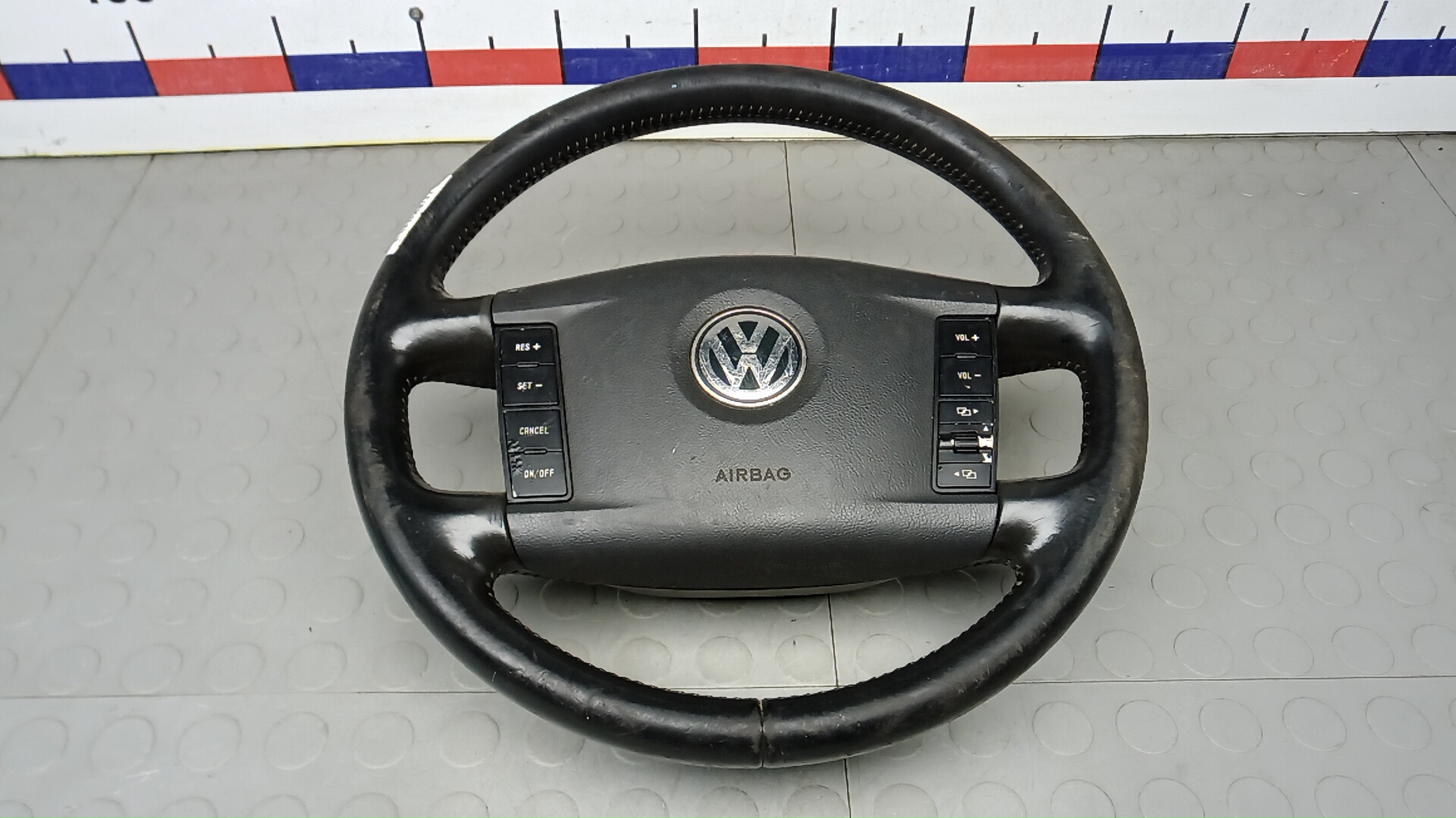 Руль Volkswagen Touareg 7L